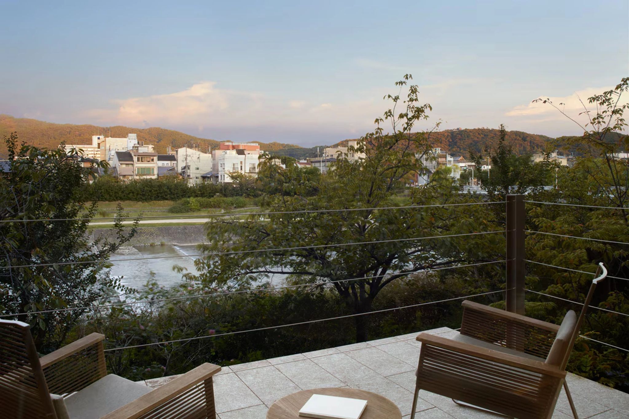 Suite Kamogawa Double Jardins japoneses – hotel boutique – tranquilidade em Kyoto