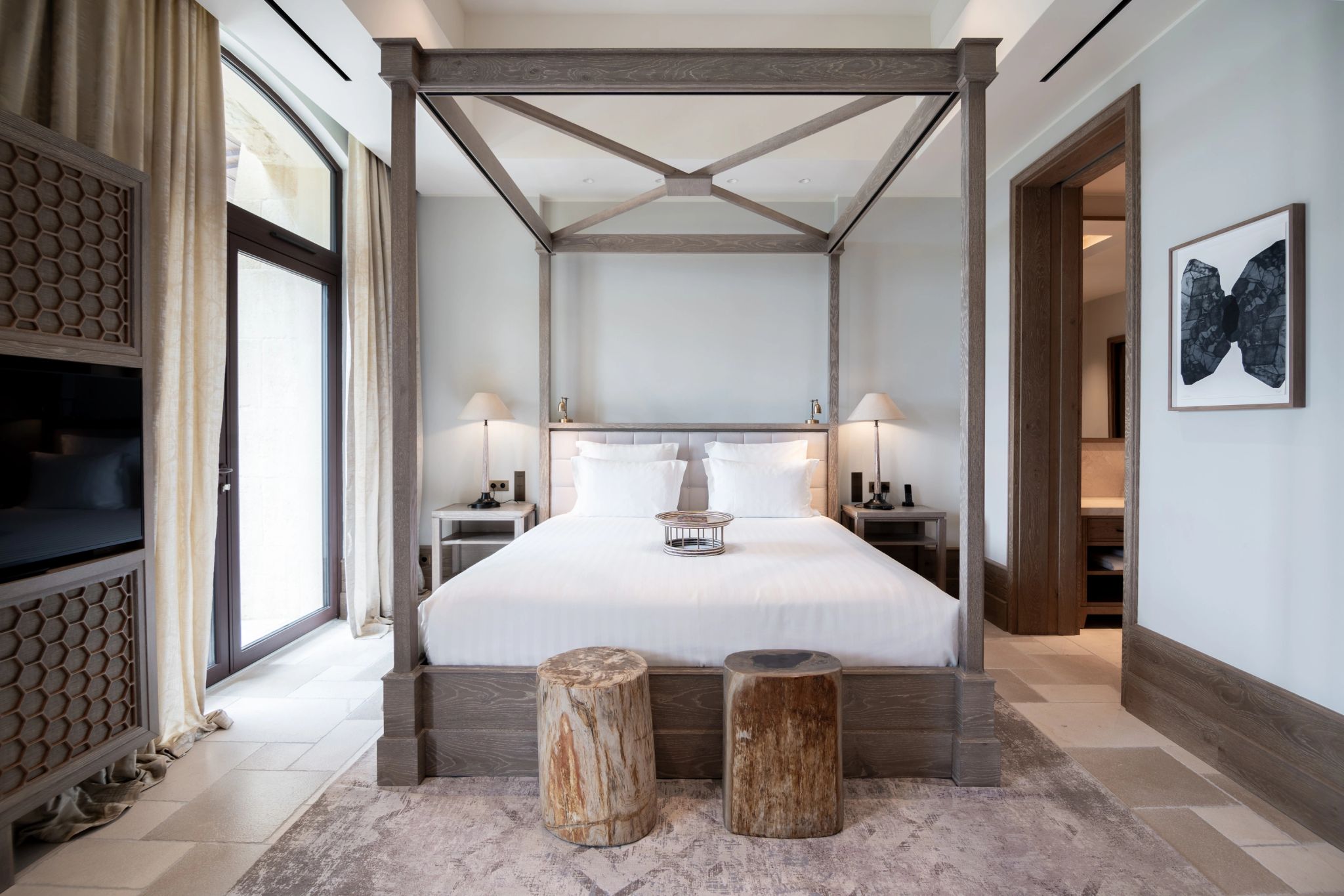 Ida Suite suite casal - decoraçao moderna – suite ampla - cama de dossel - suite king