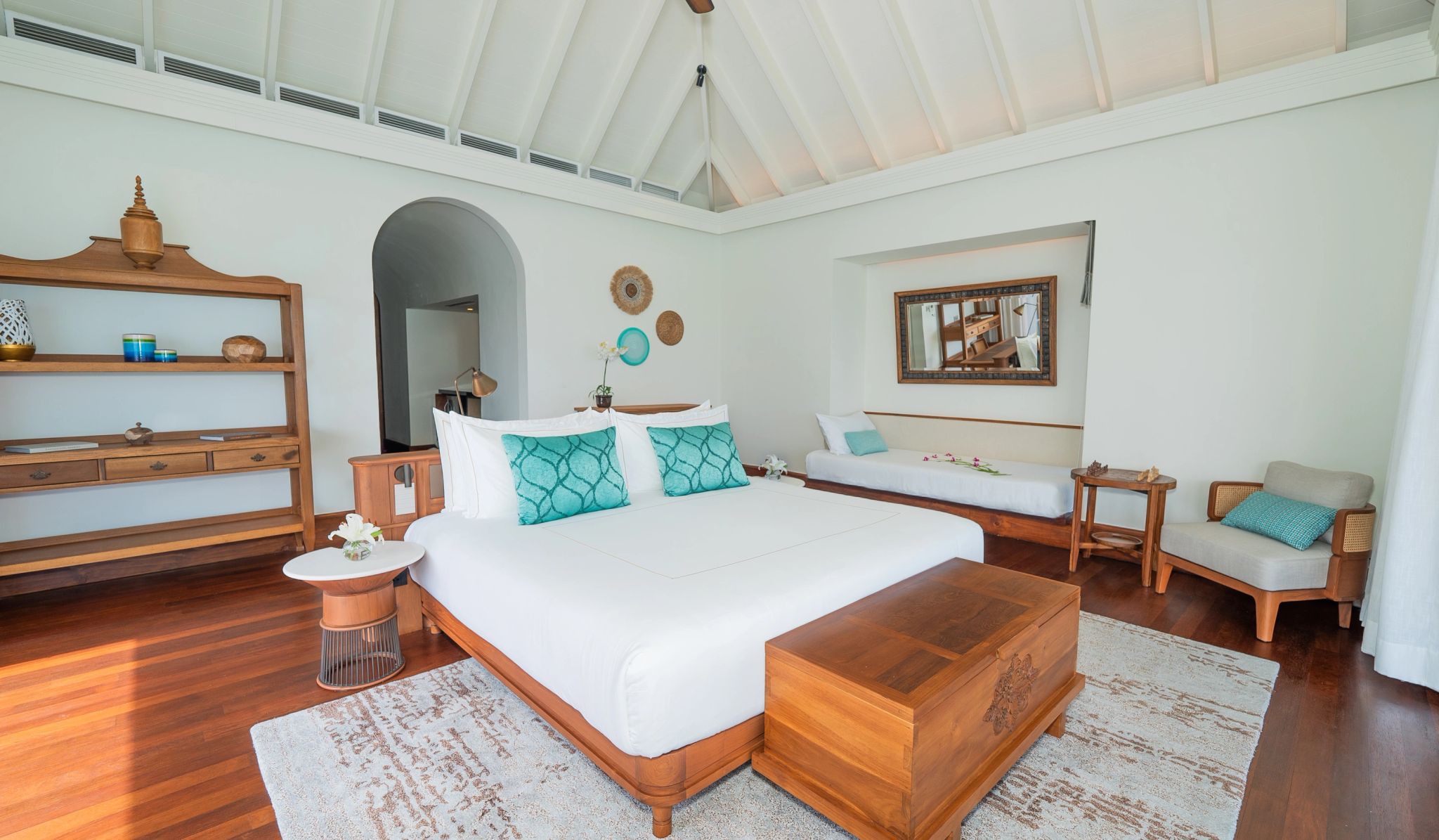 One Bedroom Family Over Water Pool Villa cama king - vila de luxo - decoraçao moderna - vila espaçosa