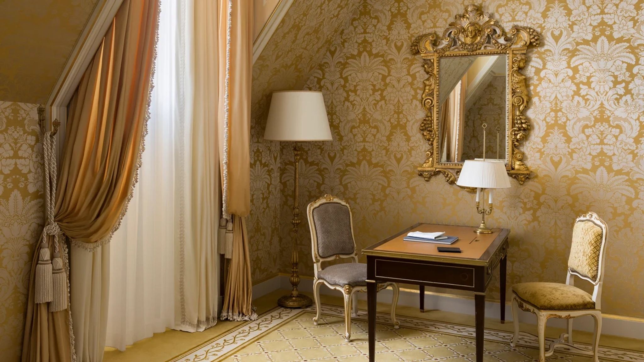 Suite F. Scott Fitzgerald Suite Fitzgerald - quarto jazz - decoracao extravagante