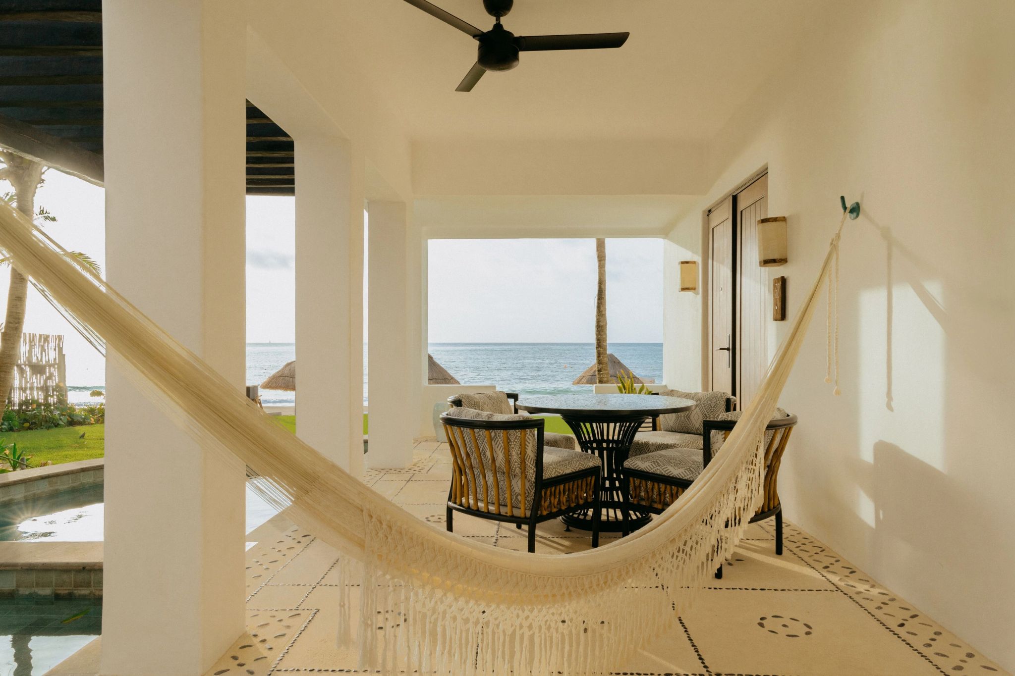 Oceanfront Two Bedroom Plunge Pool piscina privativa – suite com piscina – area externa suite