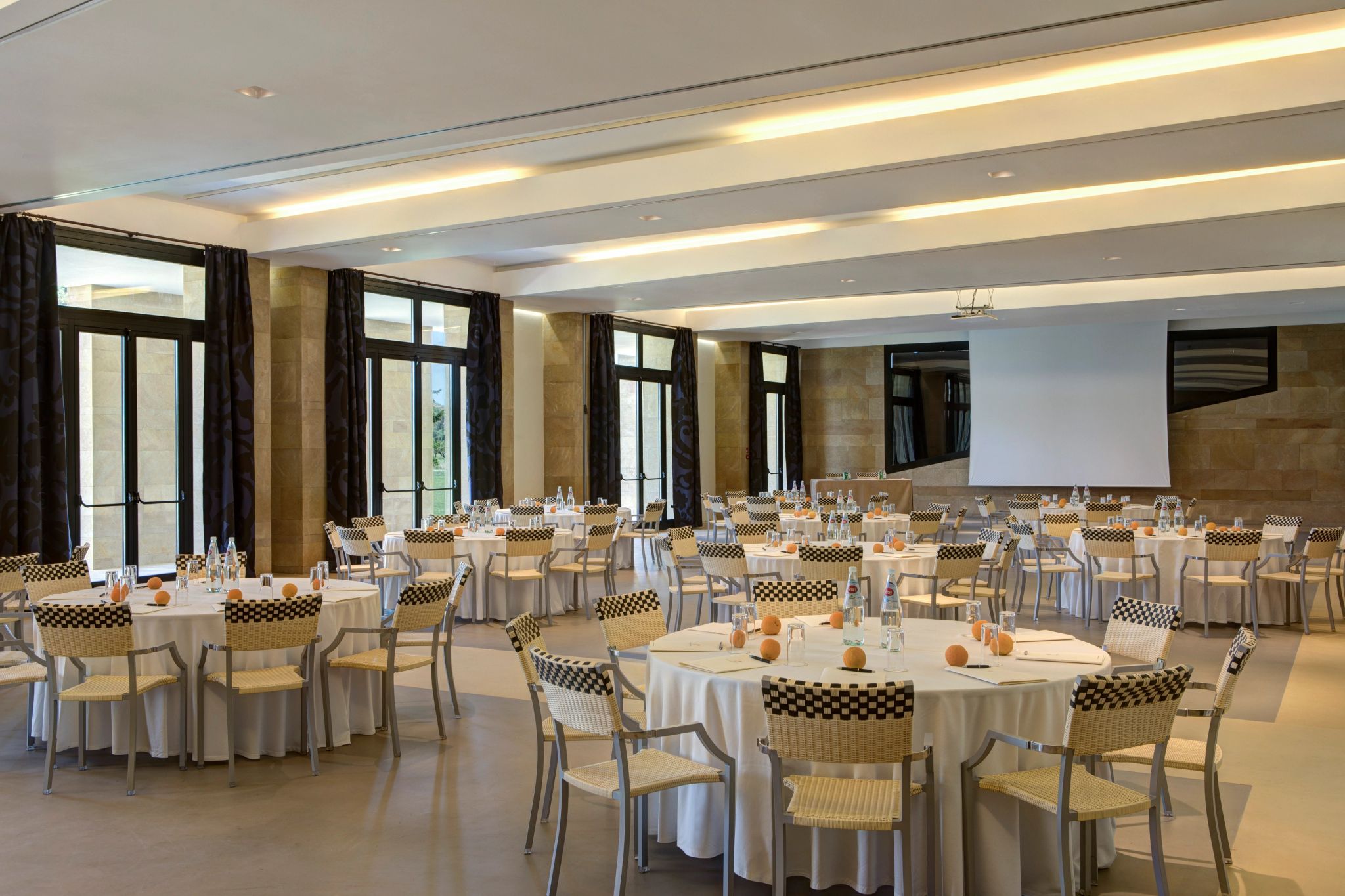 espaço para eventos - eventos - business center - reuniao coorporativa - viagem a negocios