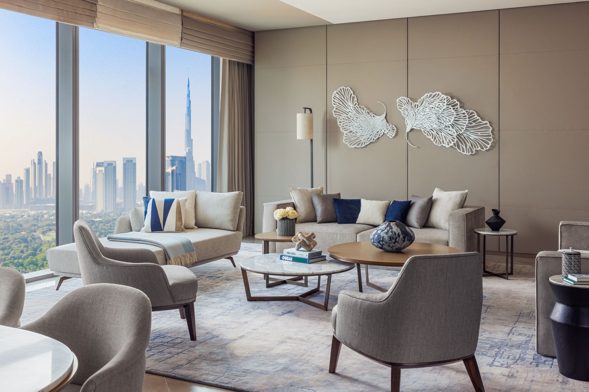 sala de estar – suite vista dubai – design moderno
