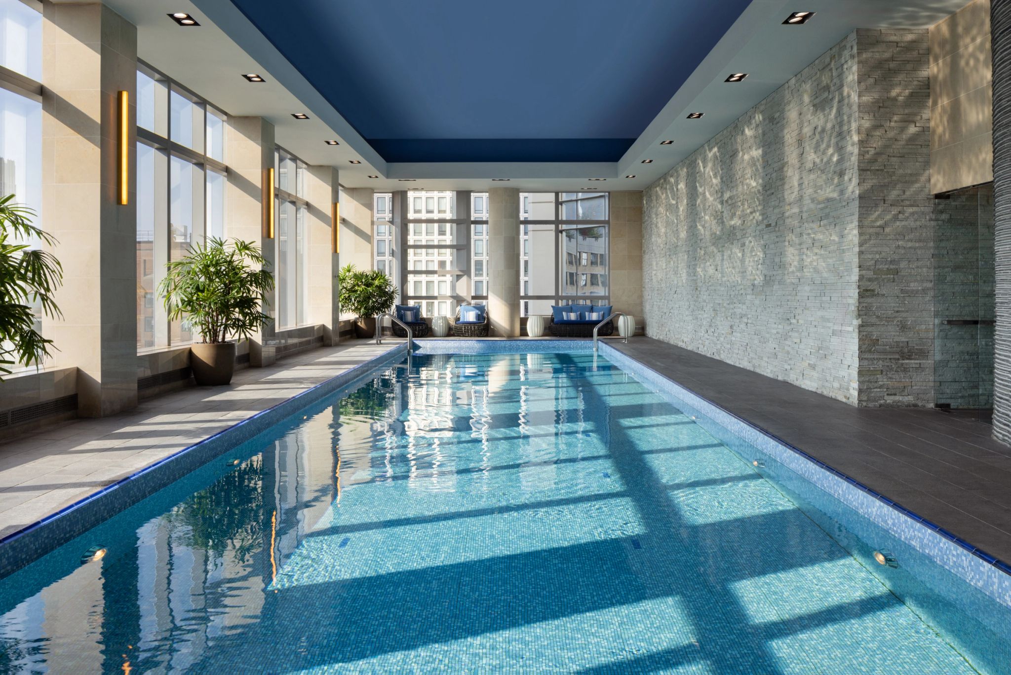 piscina coberta - hotel com piscina - piscina aquecida - piscina olimpica