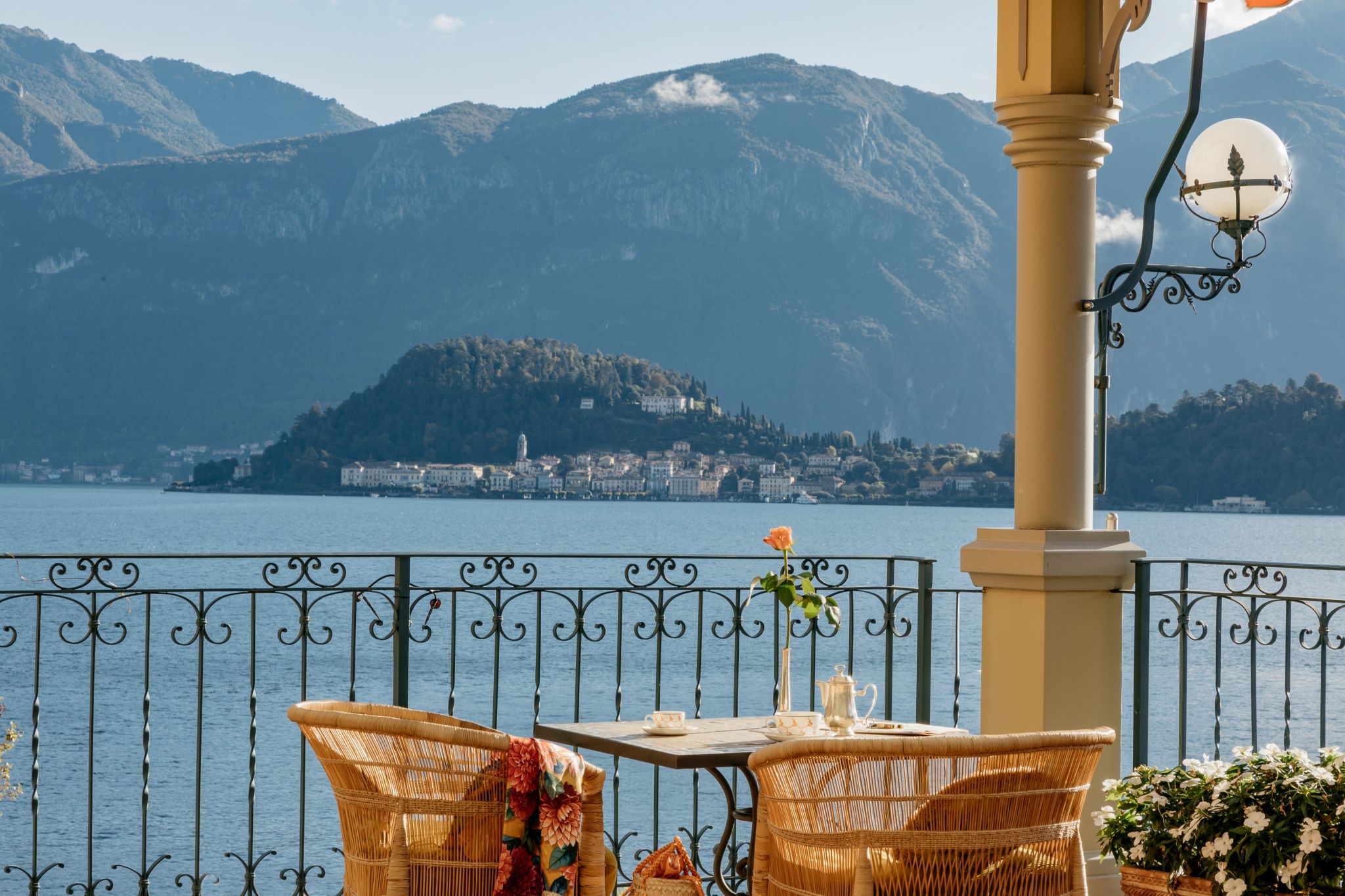 almoço com vista – restaurante com terraço - vista lago di como 