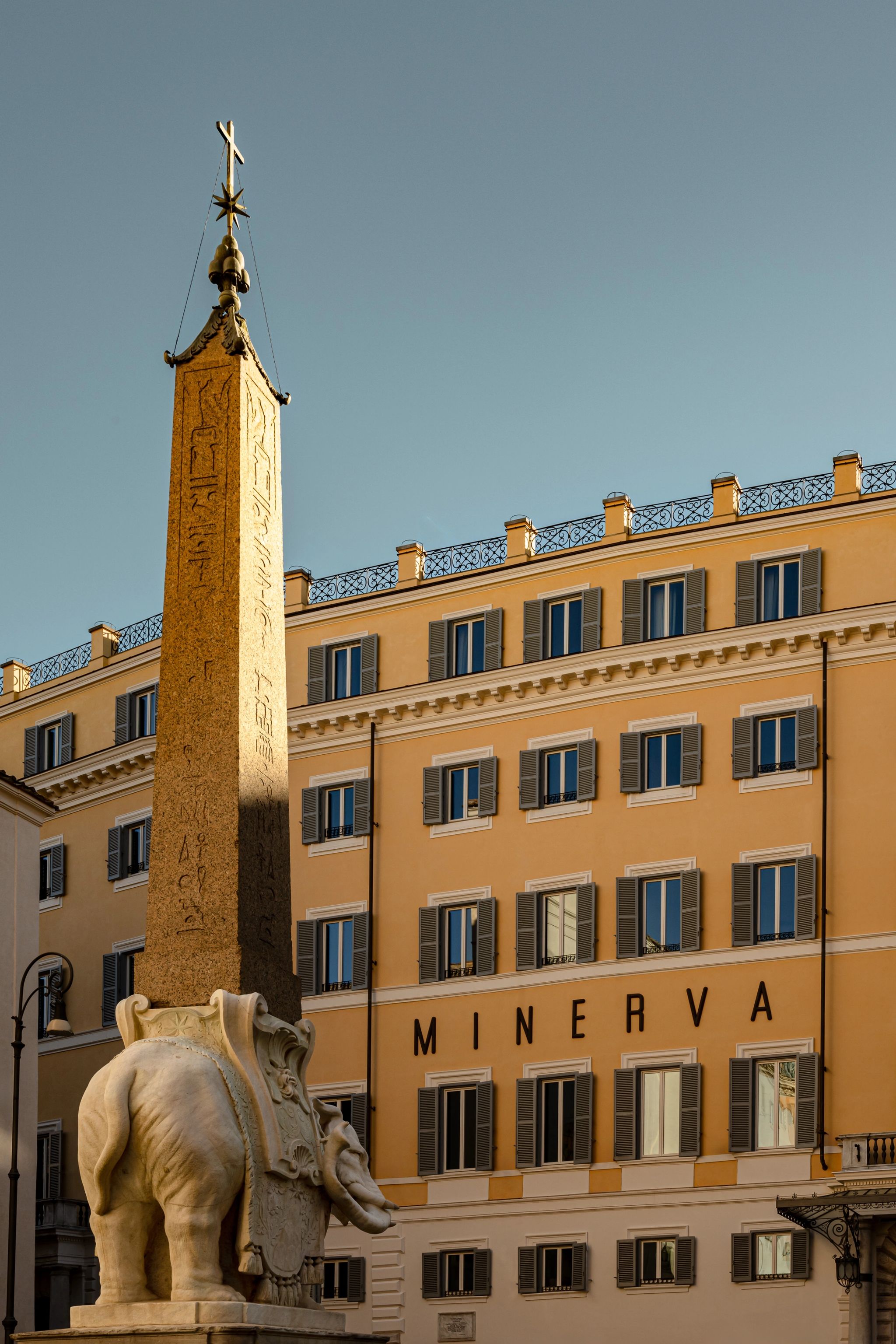 edificio minerva roma - orient express hotel - hospedagem de luxo