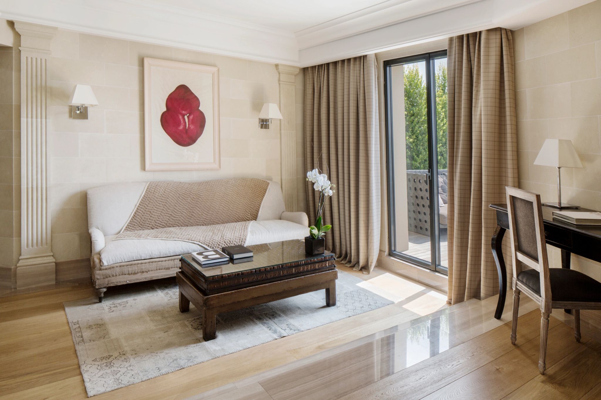 Majestic Suite sala de estar - sofa confortavel - sala chique