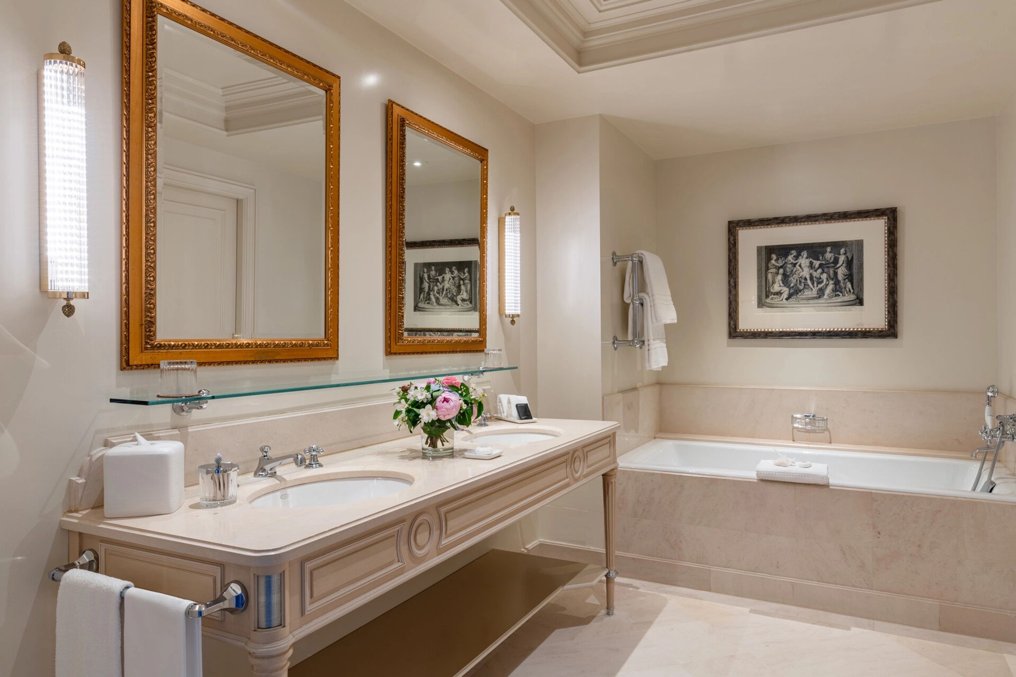 Four Seasons Executive Suite banheiro de luxo - banheira de imersao - suite com banheira - banho de banheira