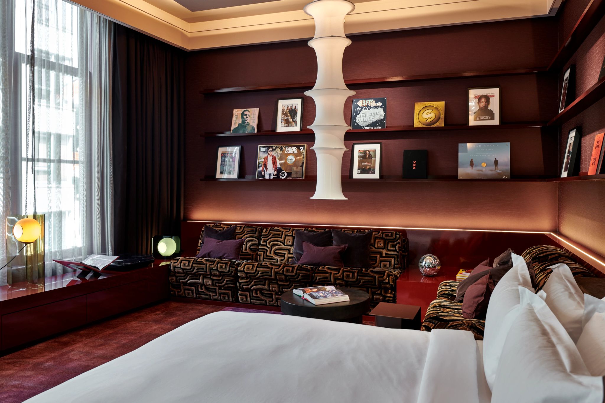 decoraçao moderna – suite tecnologica - interior vintage