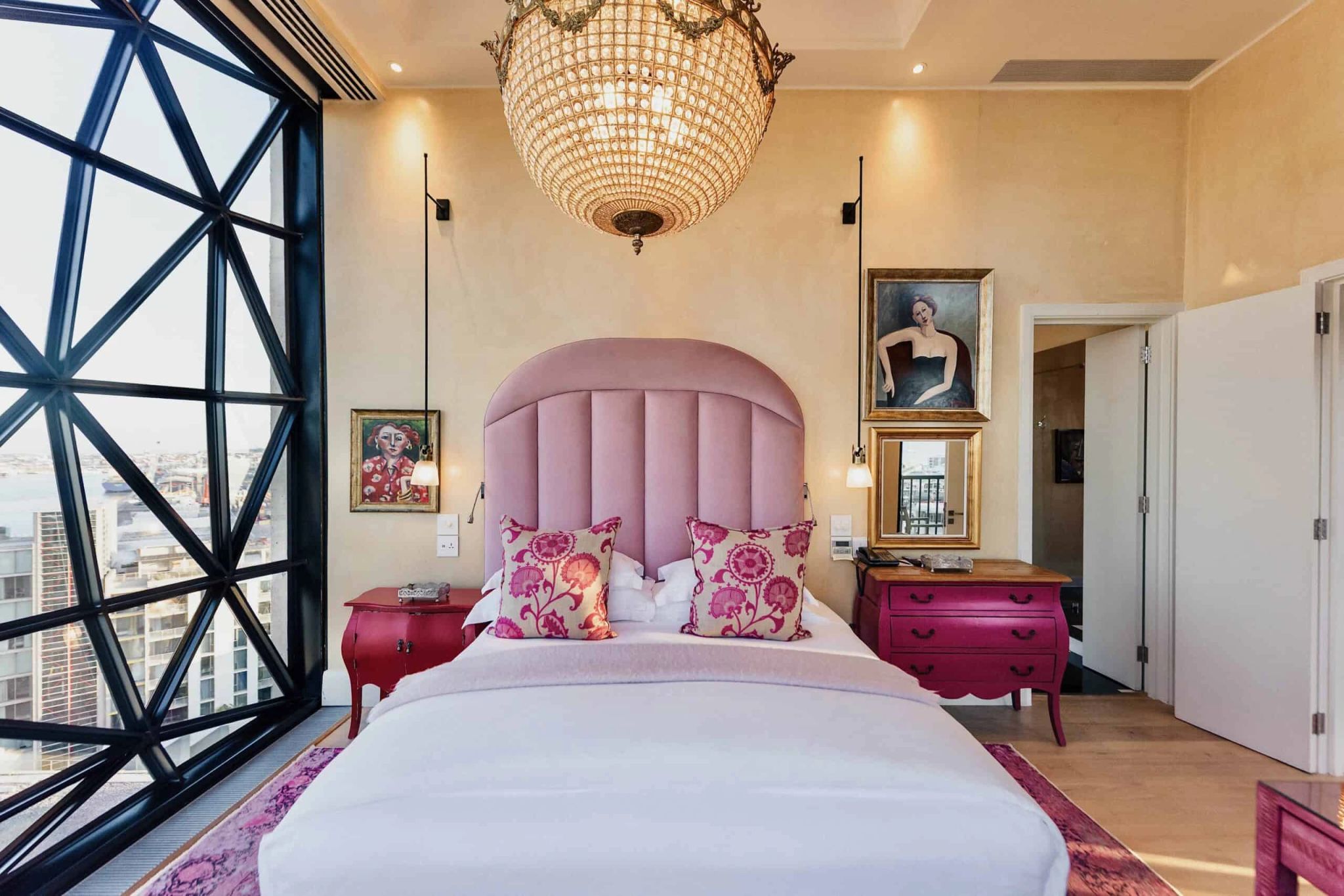 Royal Suite cama king size - suite luxo cape town - decoracao contemporanea