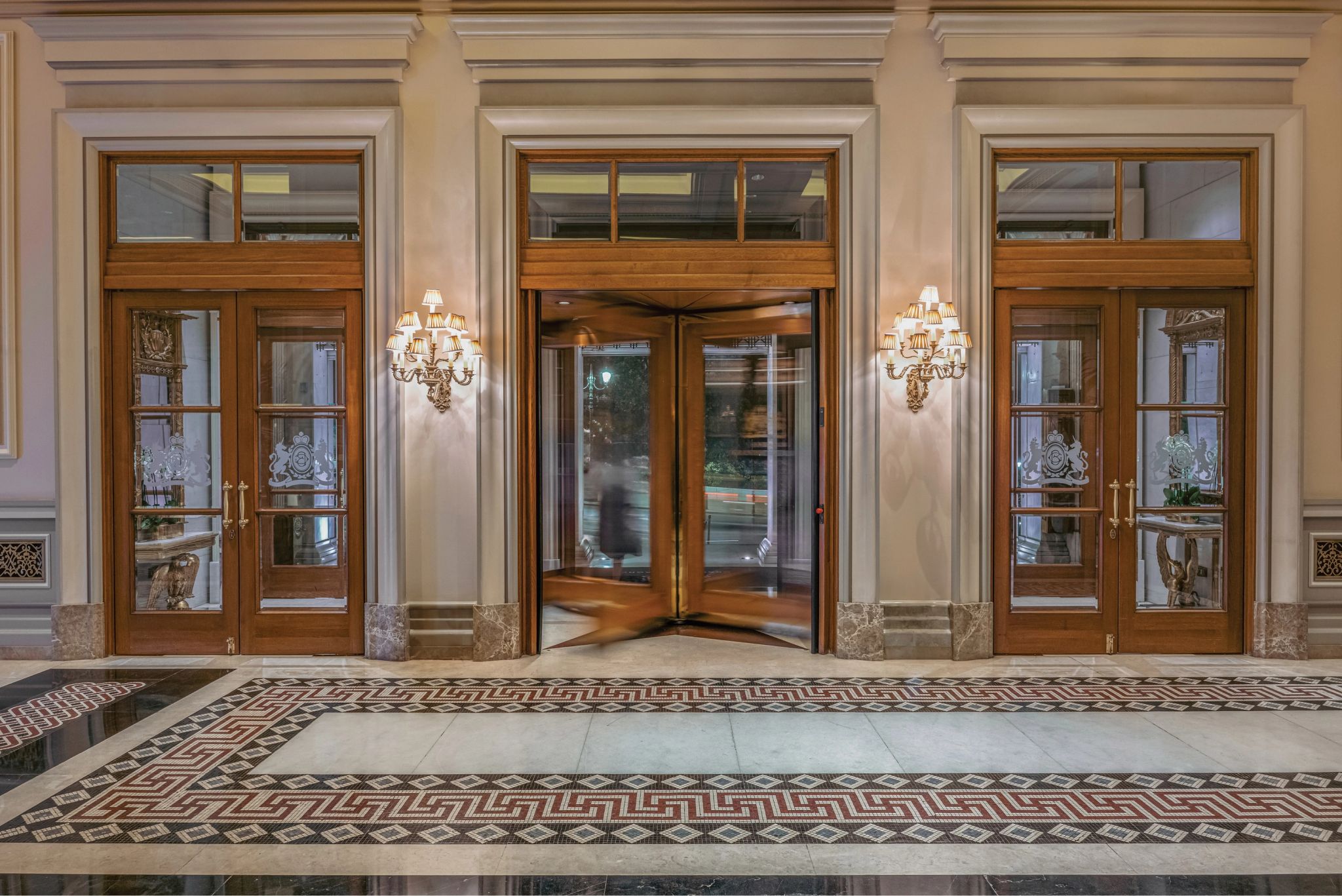 Entrada do hotel entrada do hotel - hotel historico - hotel de luxo