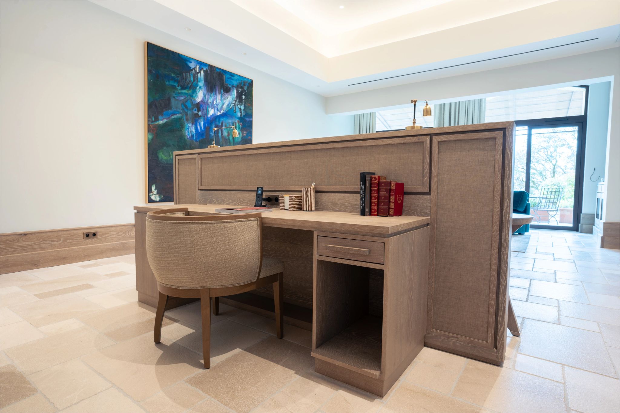 Elysia Suite mesa de escritorio – suite com mesa de trabalho - escritorio particular