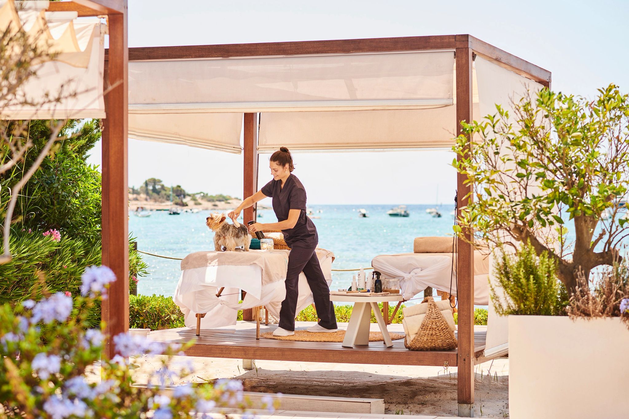 Ibiza Bay Spa by Six Senses spa para pet - spa frente mar - spa ao ar livre