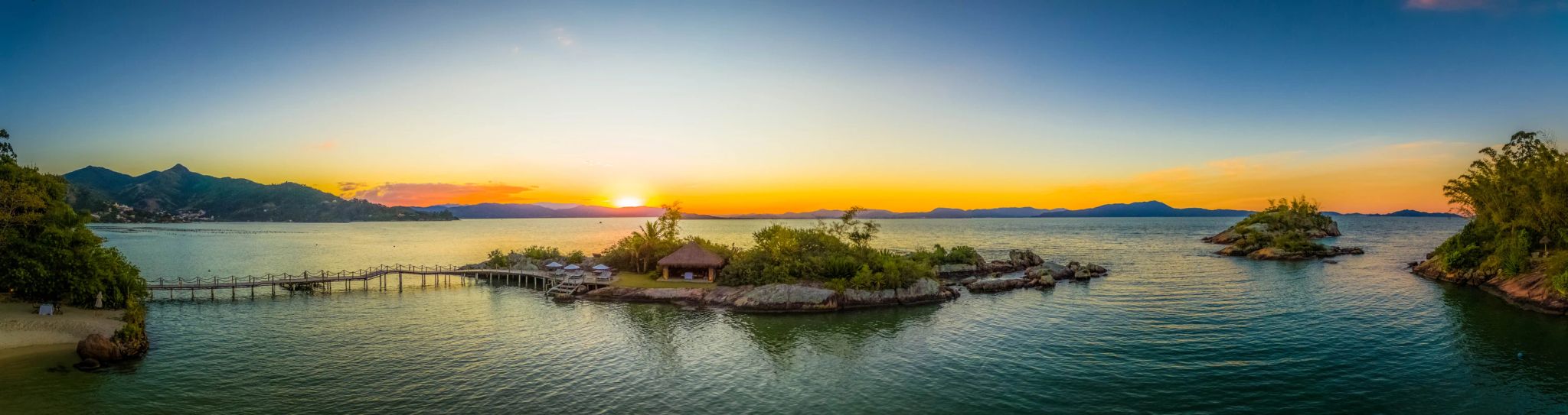 Vista panorâmica do hotel por do sol em hotel no brasil