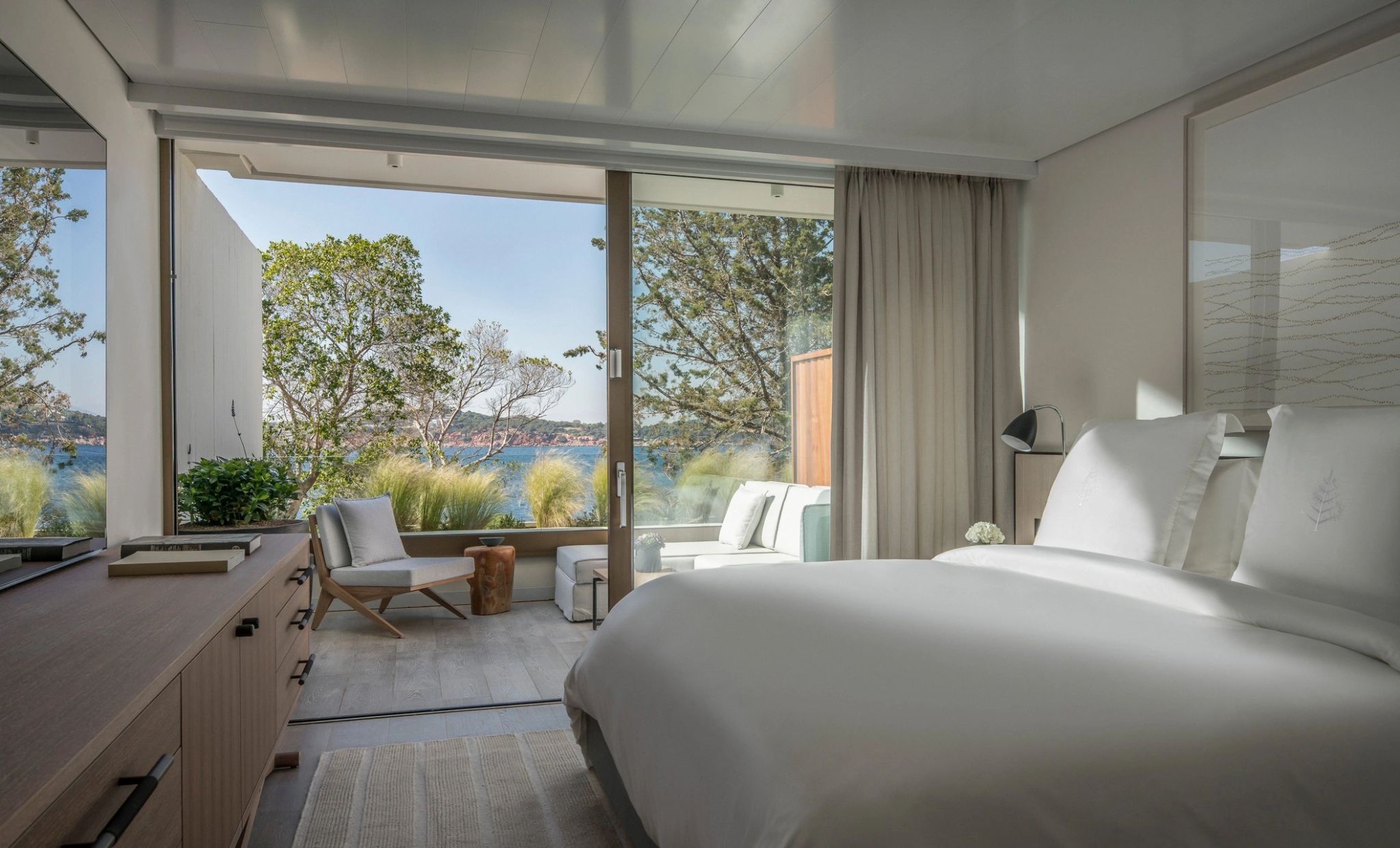 Nafsika Sea View Terrace Suite Pool cama de casal – decoracao moderna – vista mar