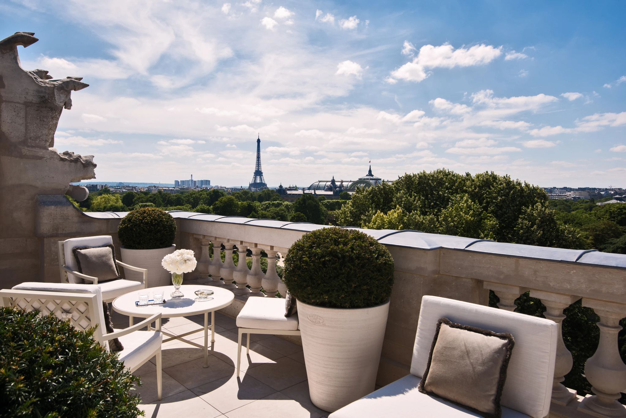 terraço hotel de crillon - terraço em paris