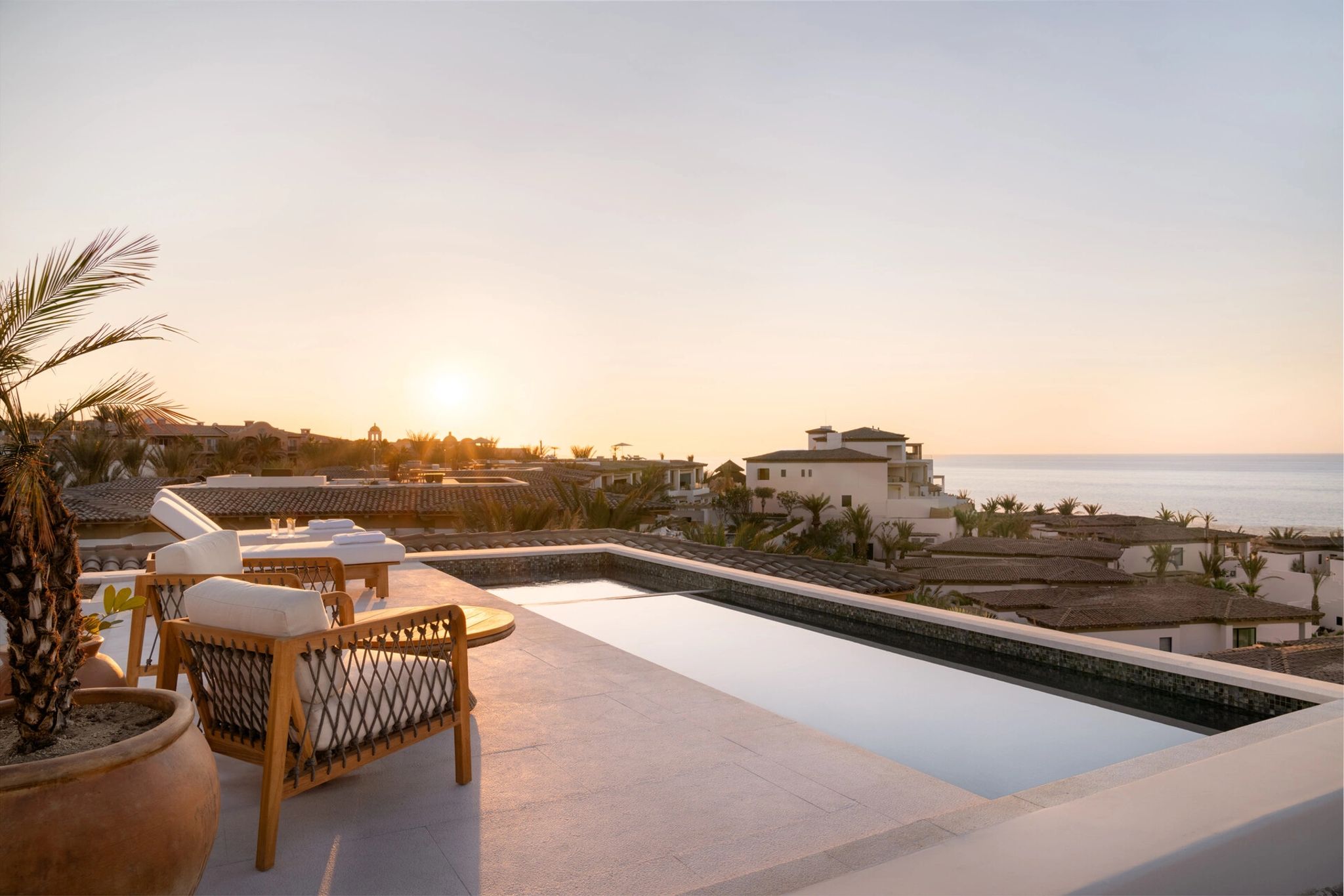 Ocean View Four Bedroom Rooftop Villa por do sol - piscina privativa - piscina externa