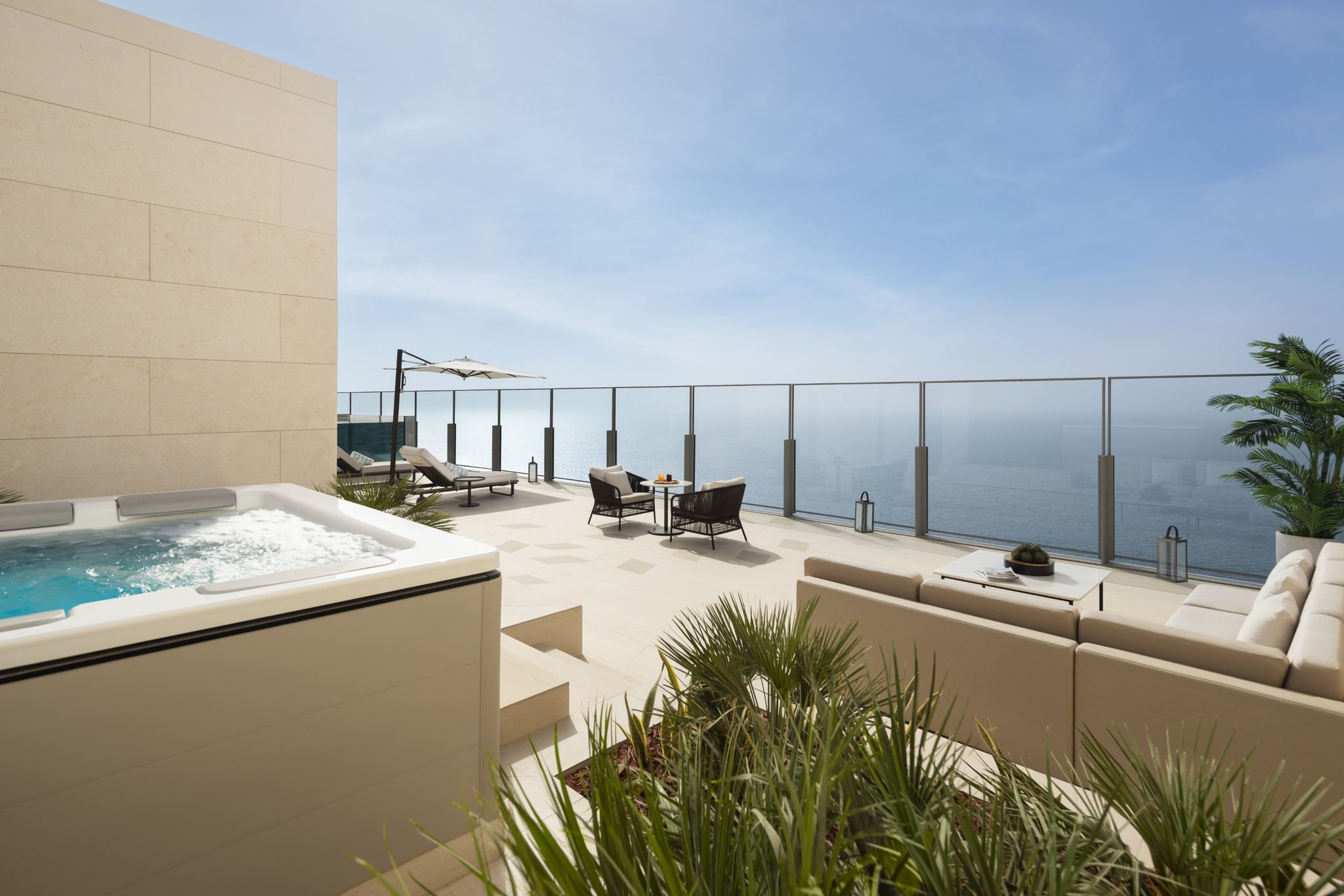 espaço externo da suite – suite bem-estar – vista dubai