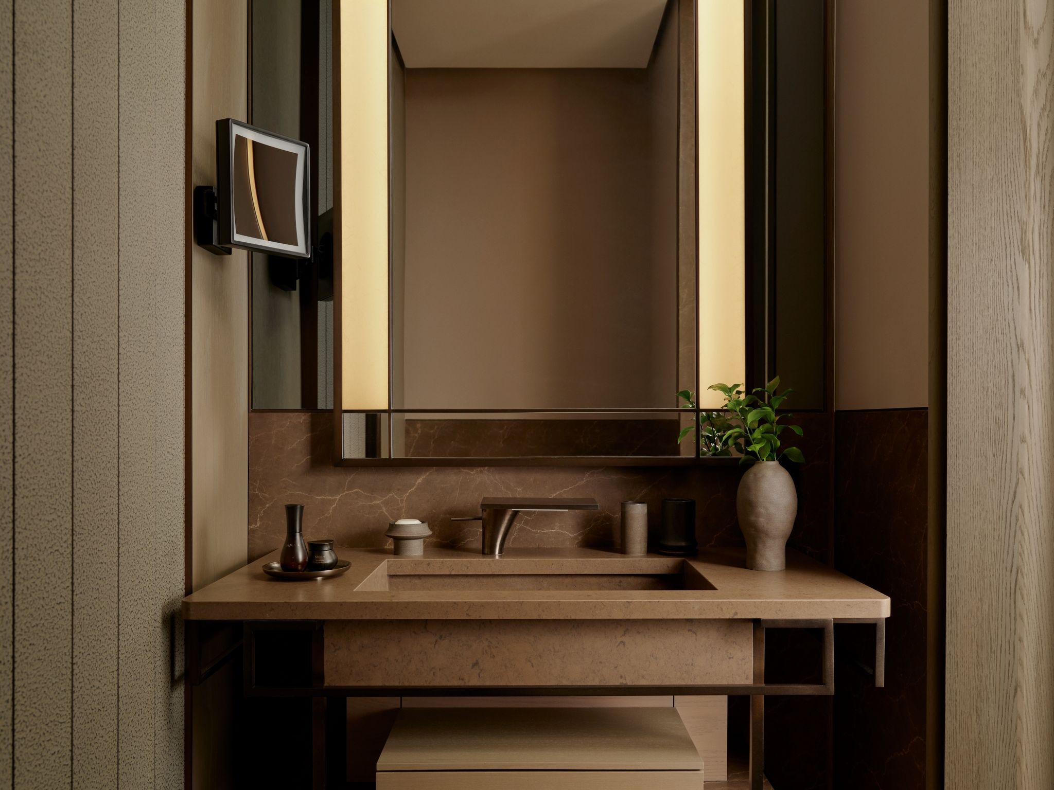 banheiro da suite – banheiro moderno – banheiro de luxo