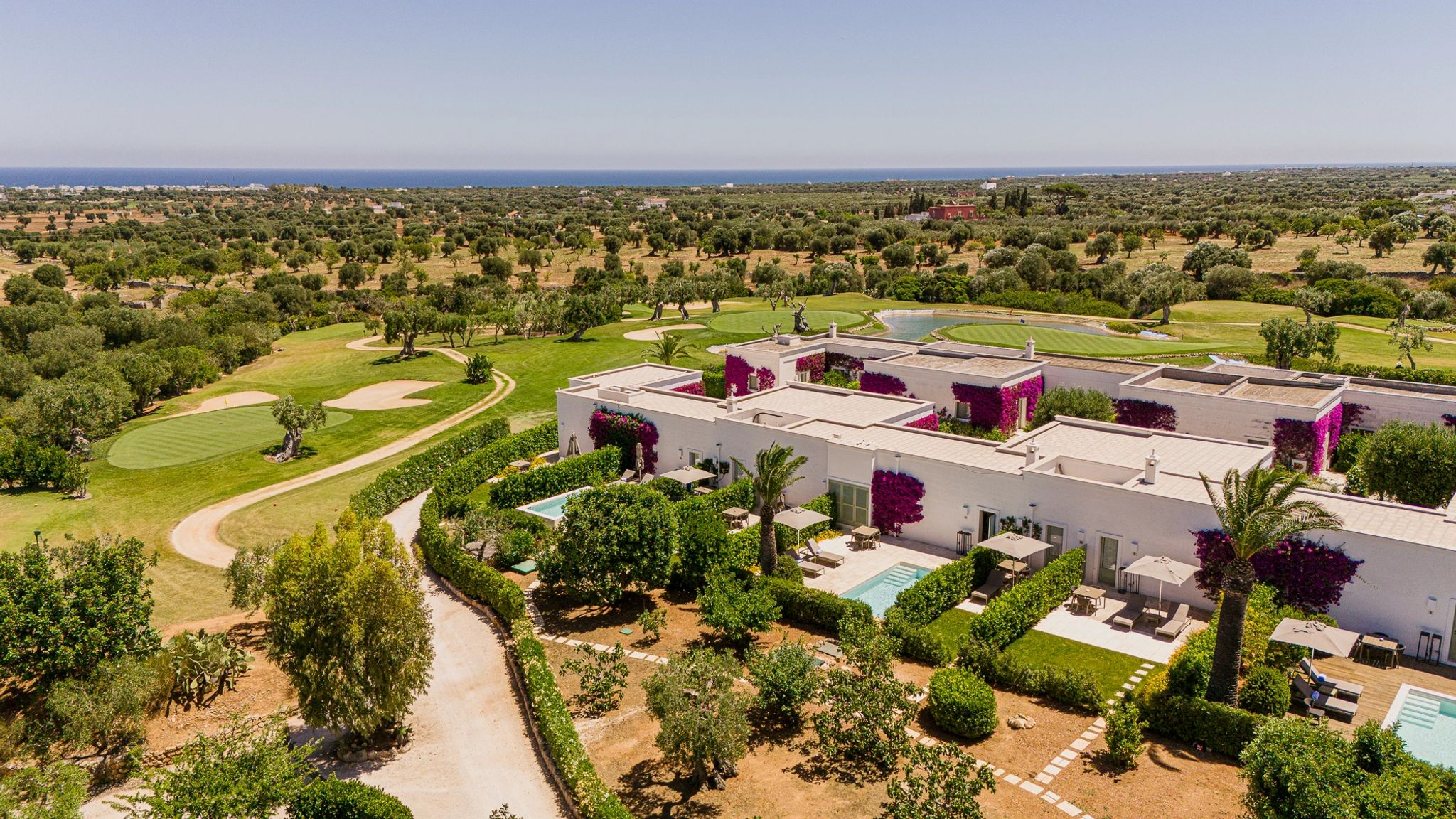 hotel no campo - natureza  - area externa hotel – campo de golf – vista campo   