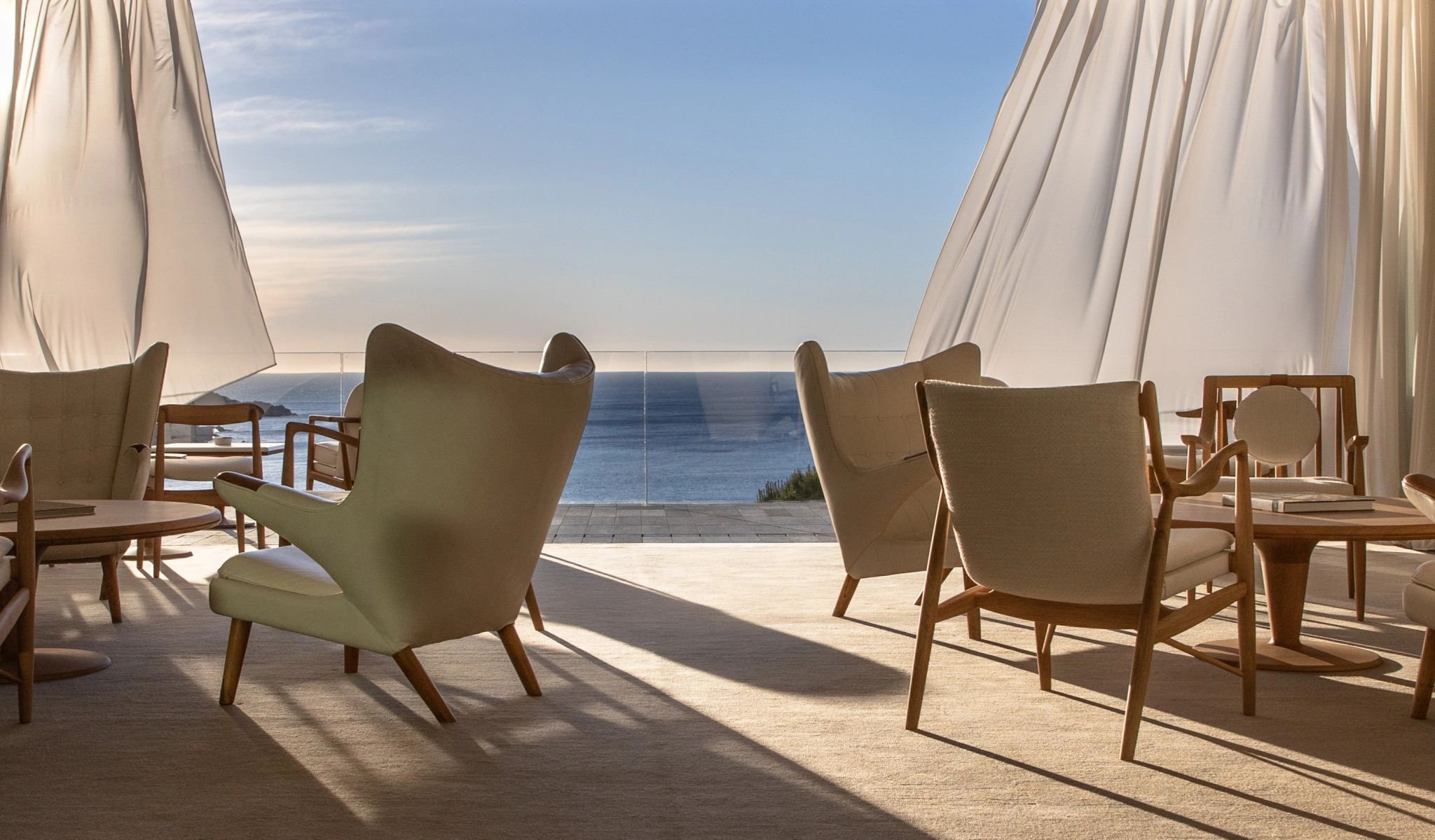 Lobby do hotel  lobby de luxo – vista mar – vista panoramica - lobby de hotel