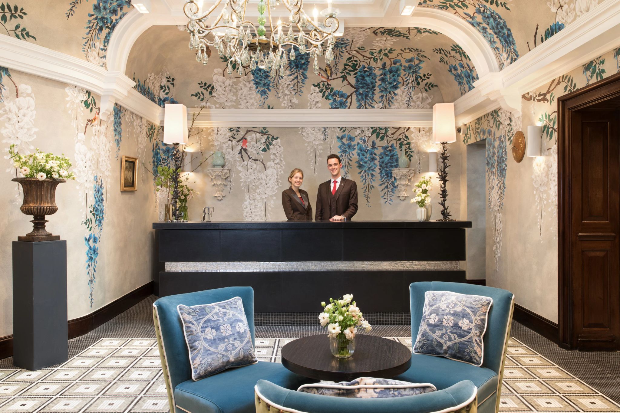 lobby browns - serviço de concierge - browns hotel london