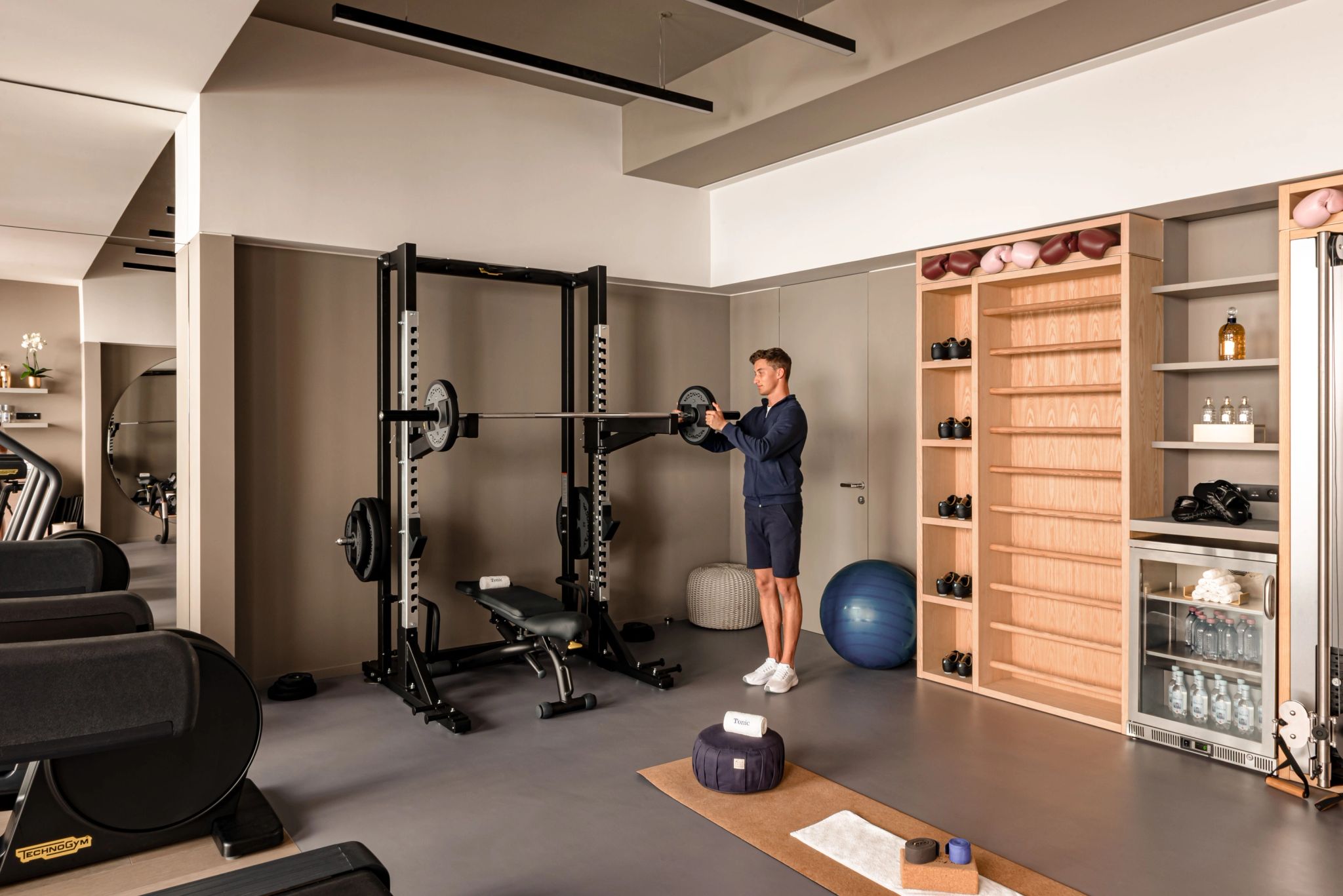 Academia do hotel  espaço fitness – academia moderna – academia com personal