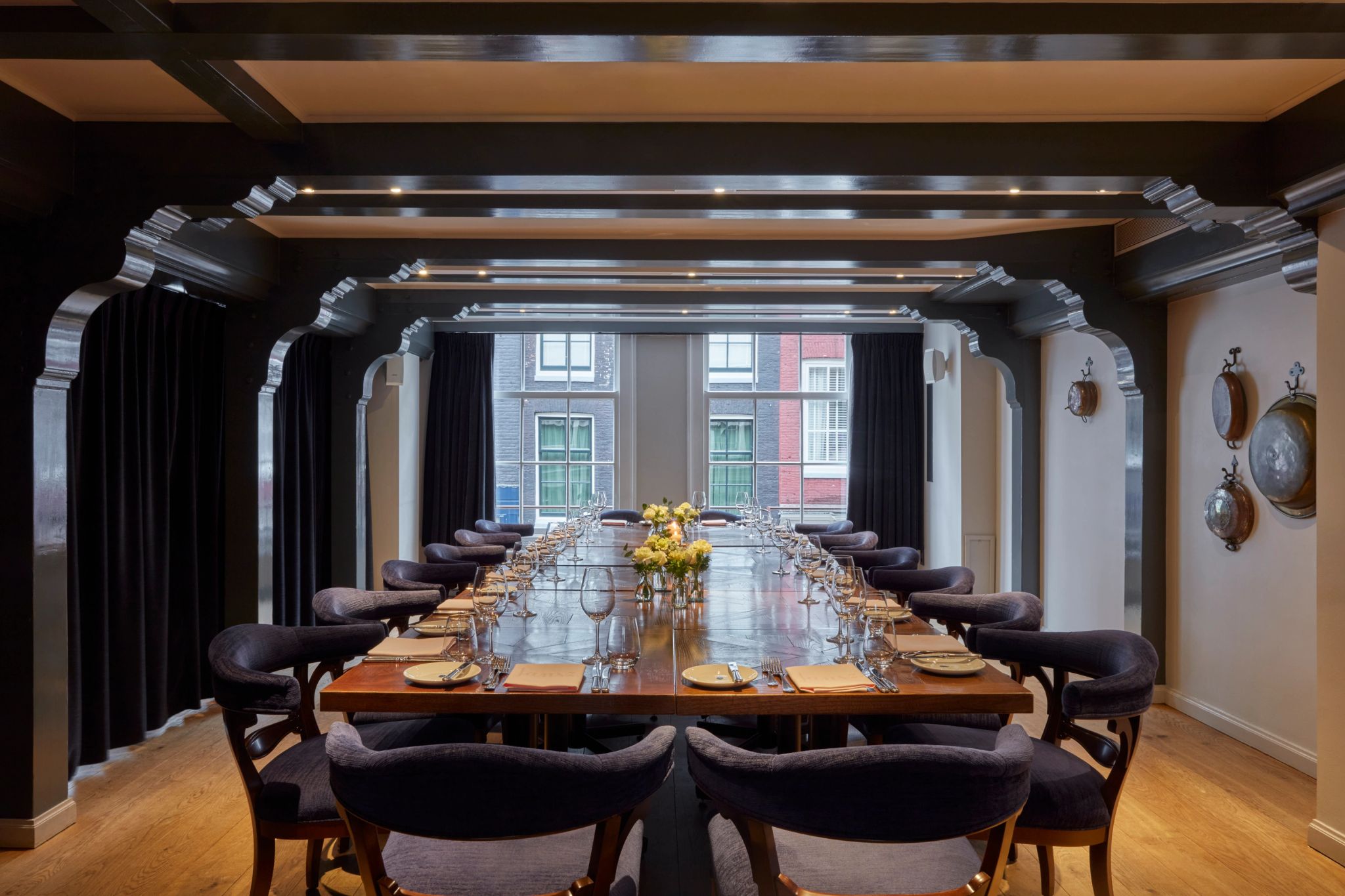 jantar intimo - mesa posta - ambiente aconchegante