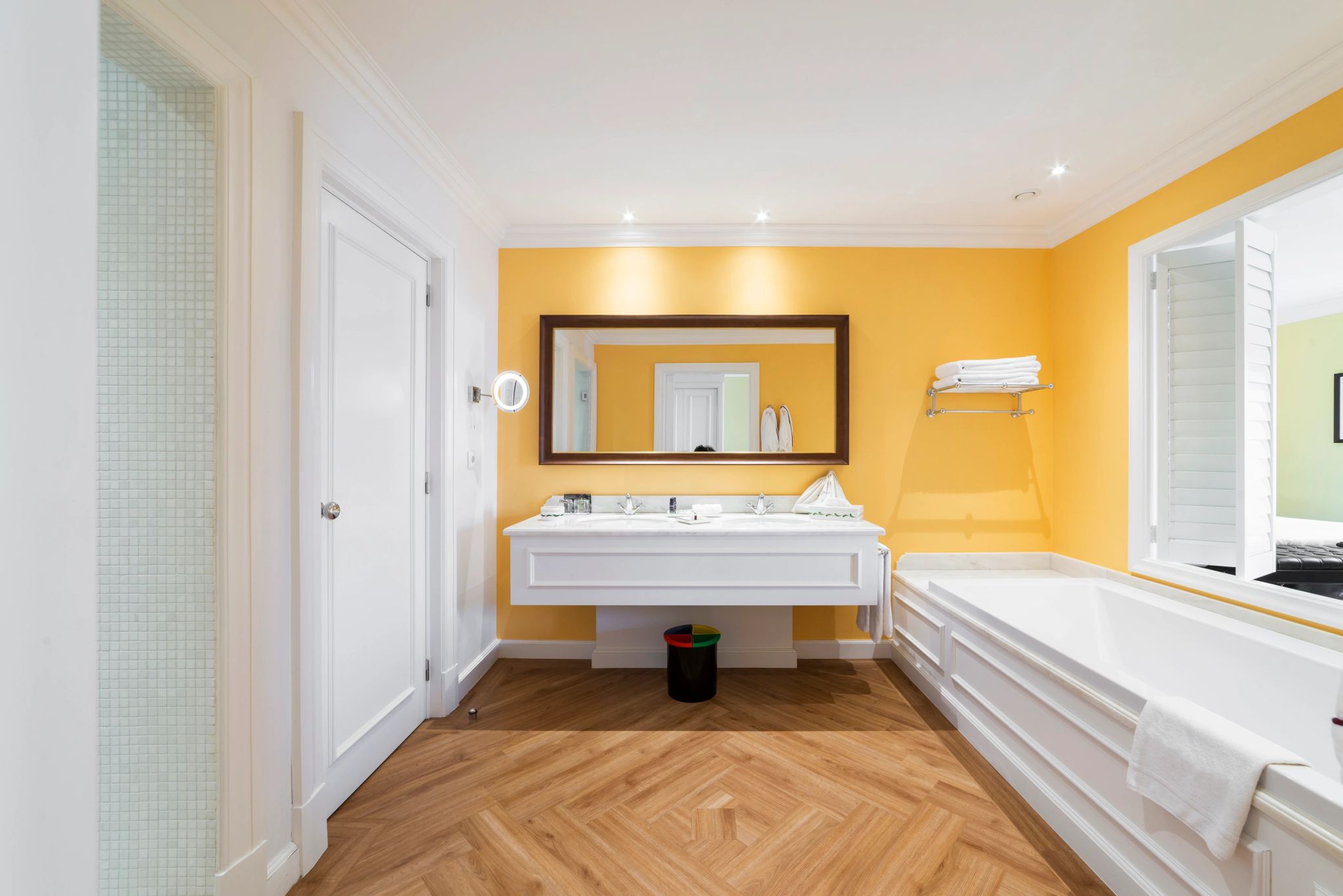 Executive banheiro amplo – banheiro com banheira – banheira de imersao