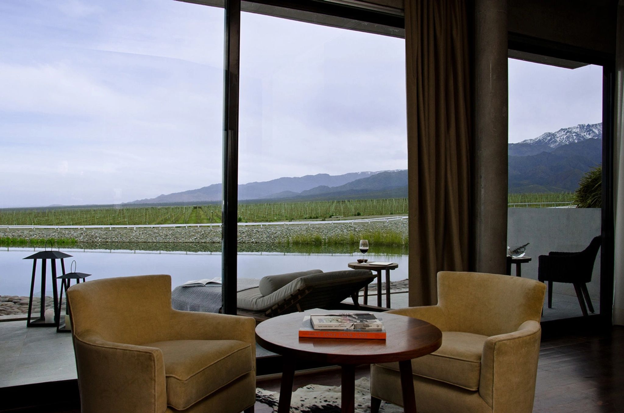 Master Suite terraço privativo - suite com vista - mobiliario confortavel