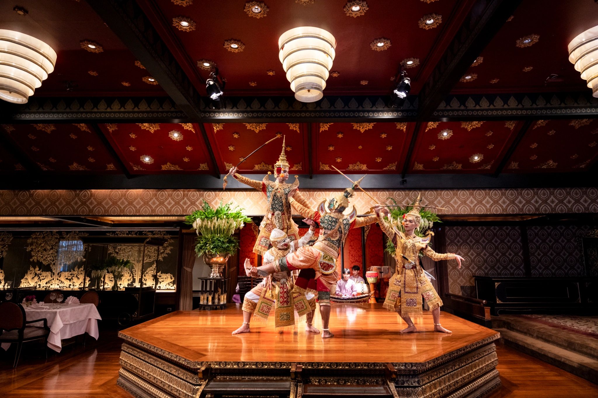 jantar de luxo – restaurante 5 estrelas – pratos gourmet