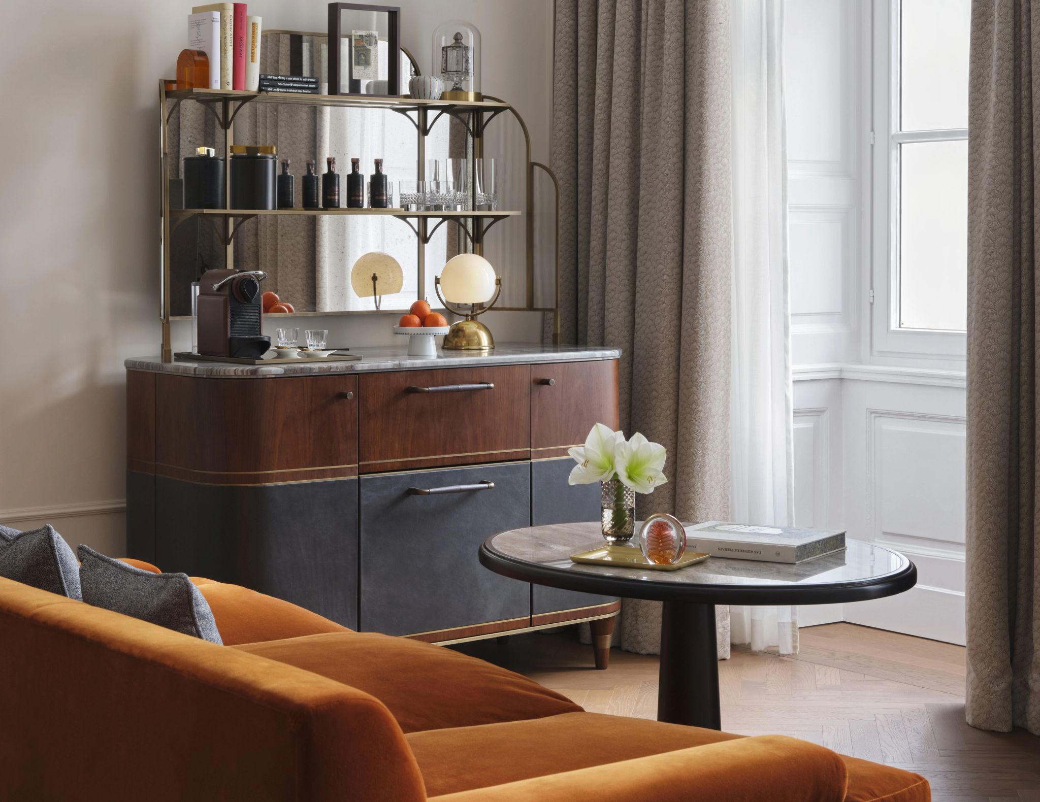 quarto executivo - decoraçao chique –  bar privativo