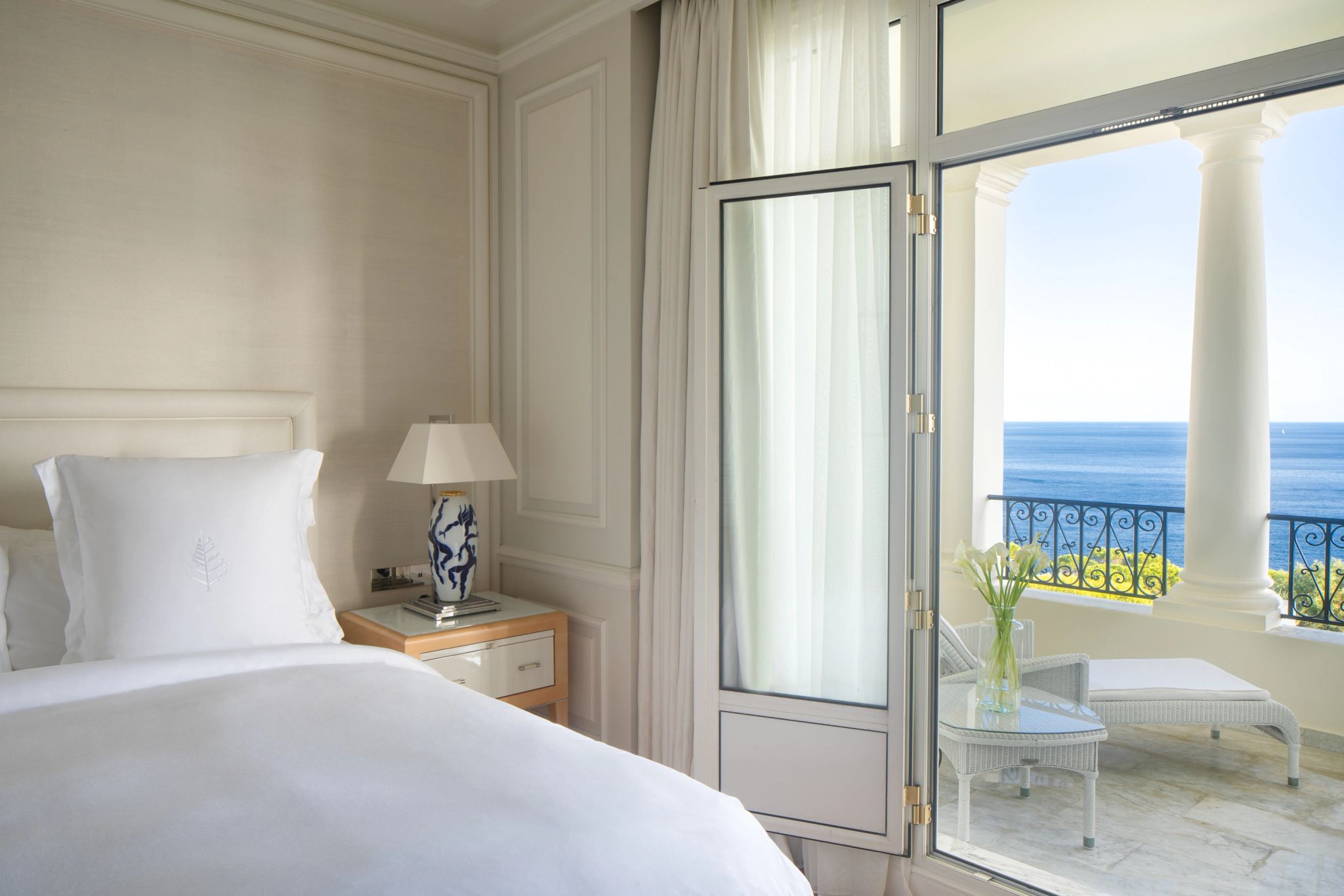 terraço vista mar - suite frente mar - suite moderna - decoraçao moderna