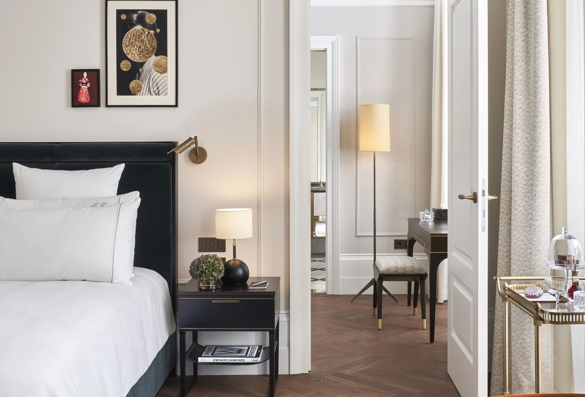 quarto de hotel - cama king - quarto moderno
