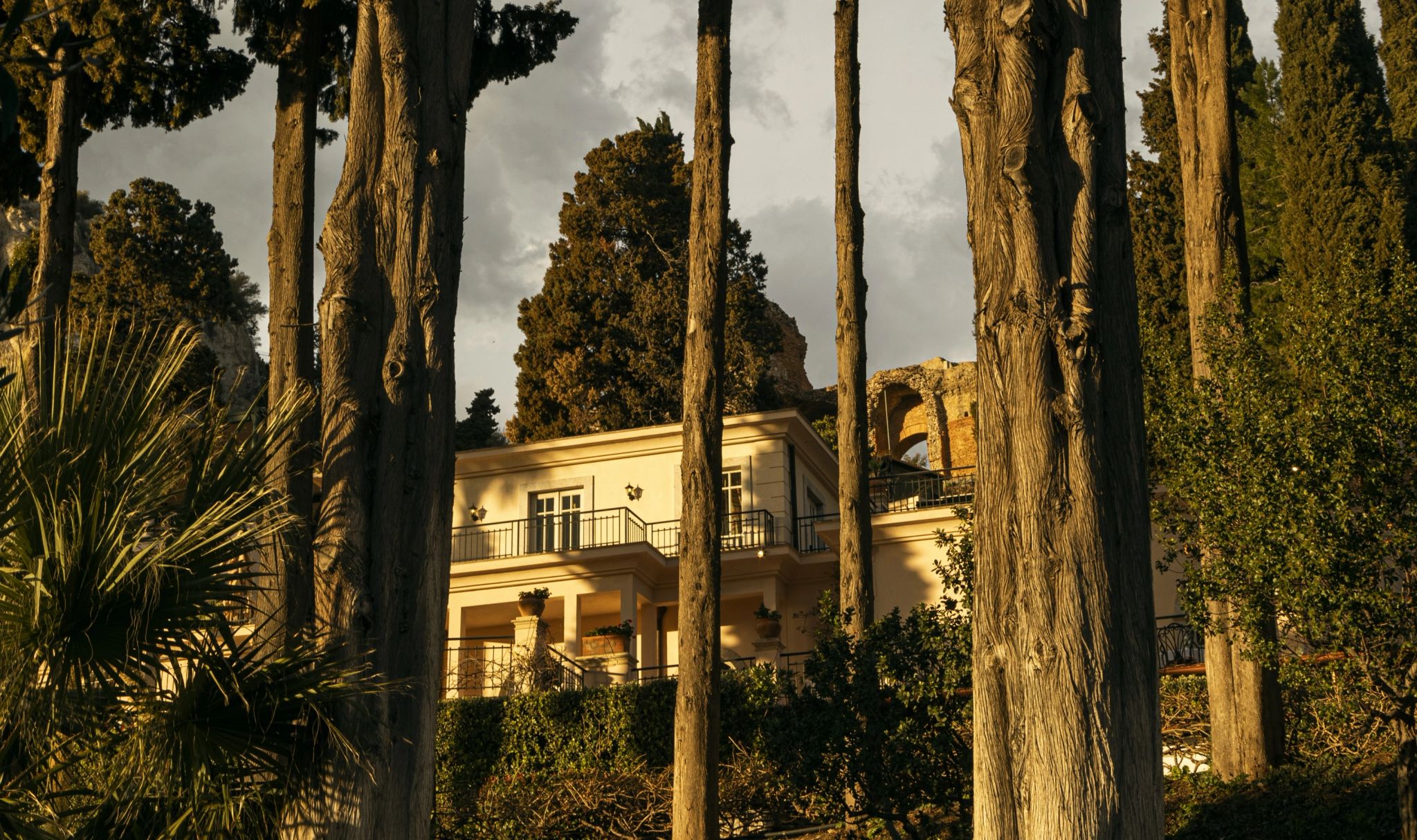 arquitetura classica – grand hotel timeo – hotel de luxo