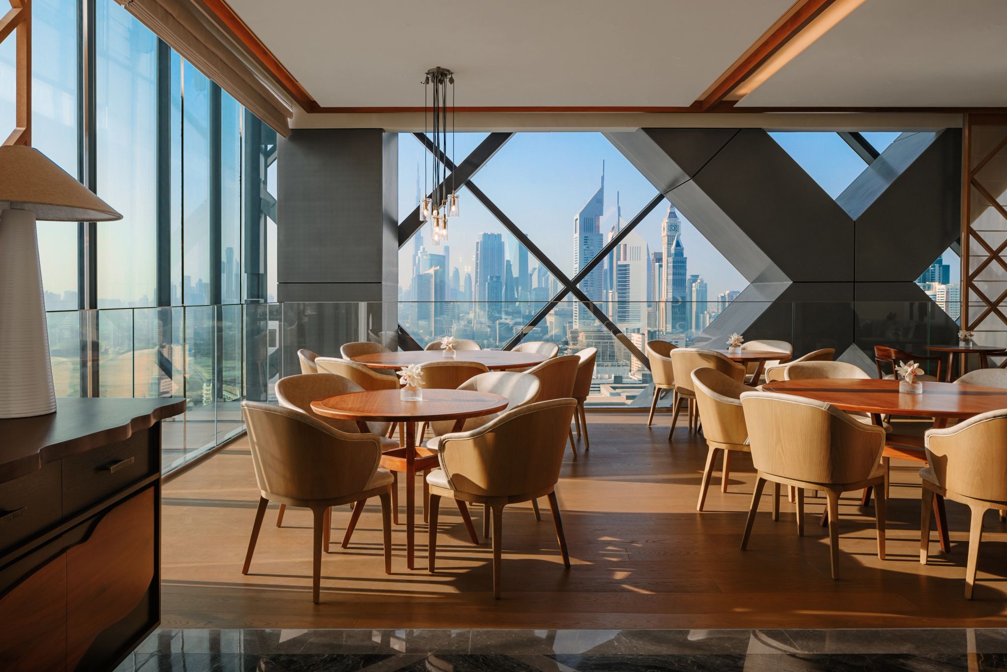 vista panoramica – restaurante moderno – culinaria japonesa