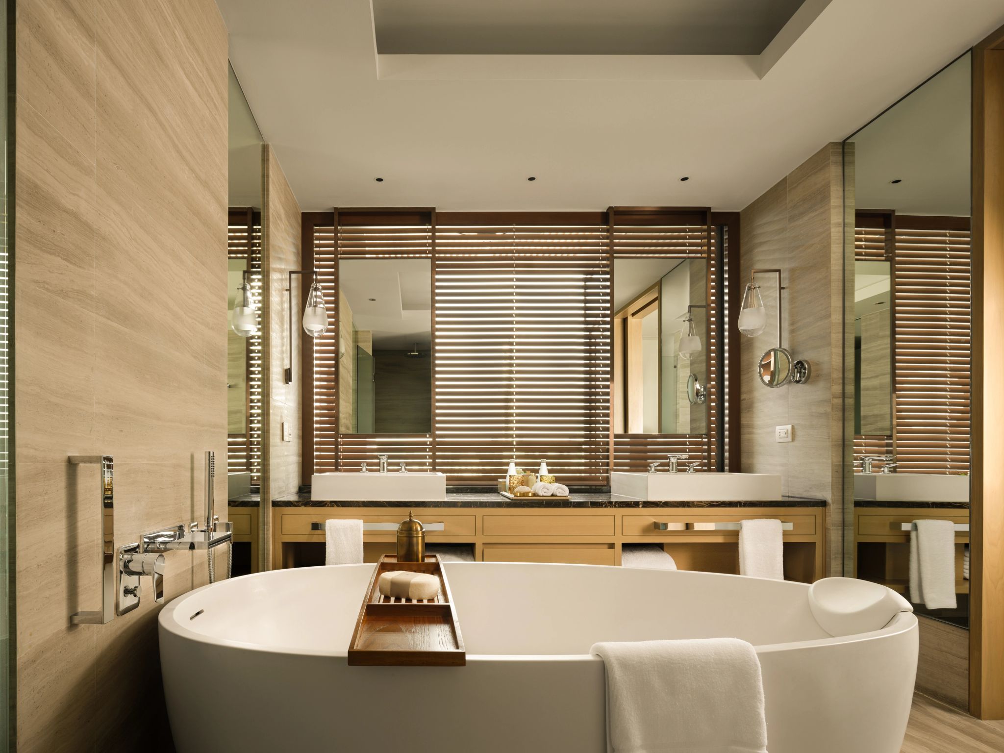 Riverfront King banheira de imersao - banho premium - banho de banheira