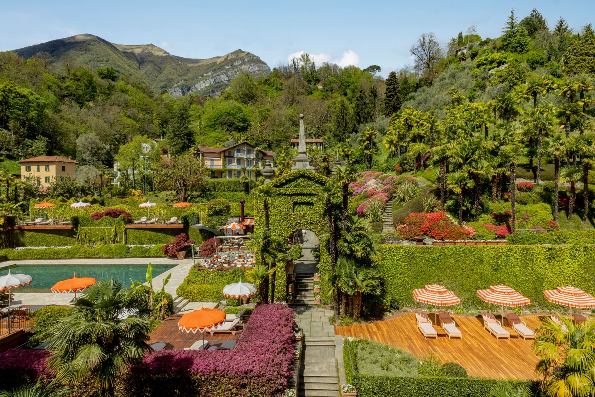 Parque jardim – piscina externa – chique – area externa hotel
