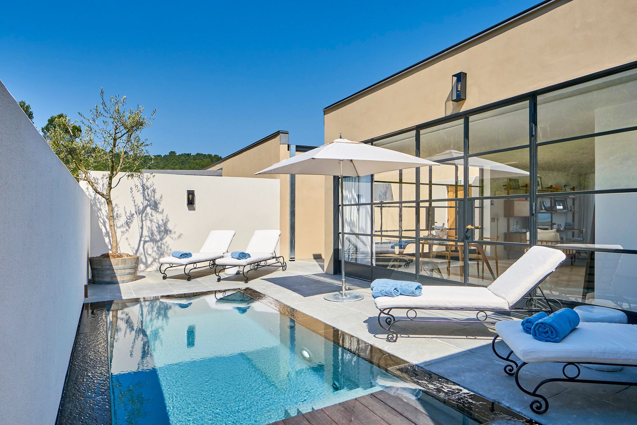 Two Bedroom Pool Villa Suite terraço privativo – suite com terraço - piscina externa - banho de sol