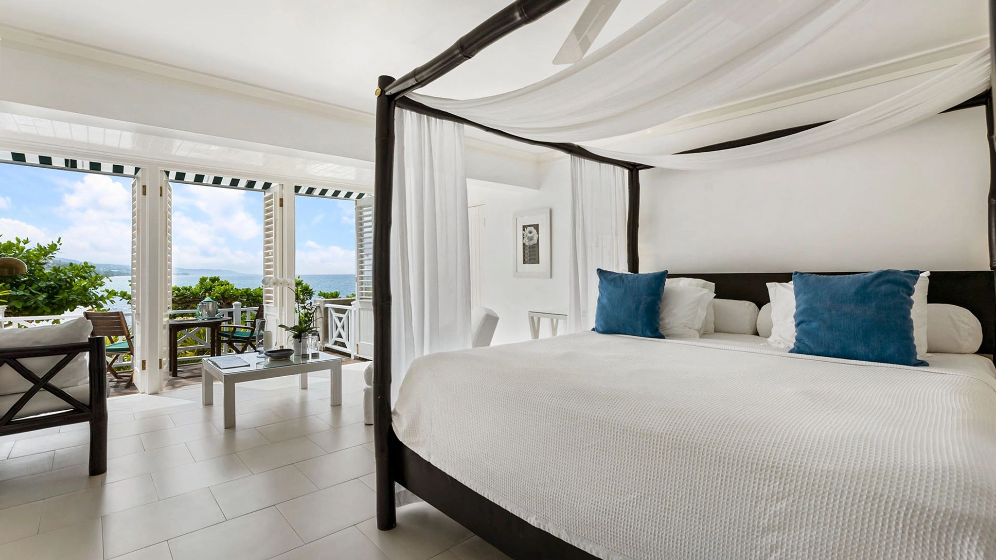 Premium Oceanfront Balcony King  quatro frente mar - quarto king - quarto com varanda