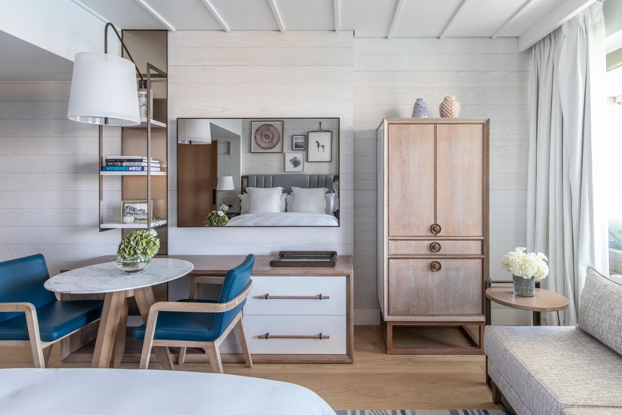 Arion Sea View decoraçao moderna - design de luxo - quarto espaçoso