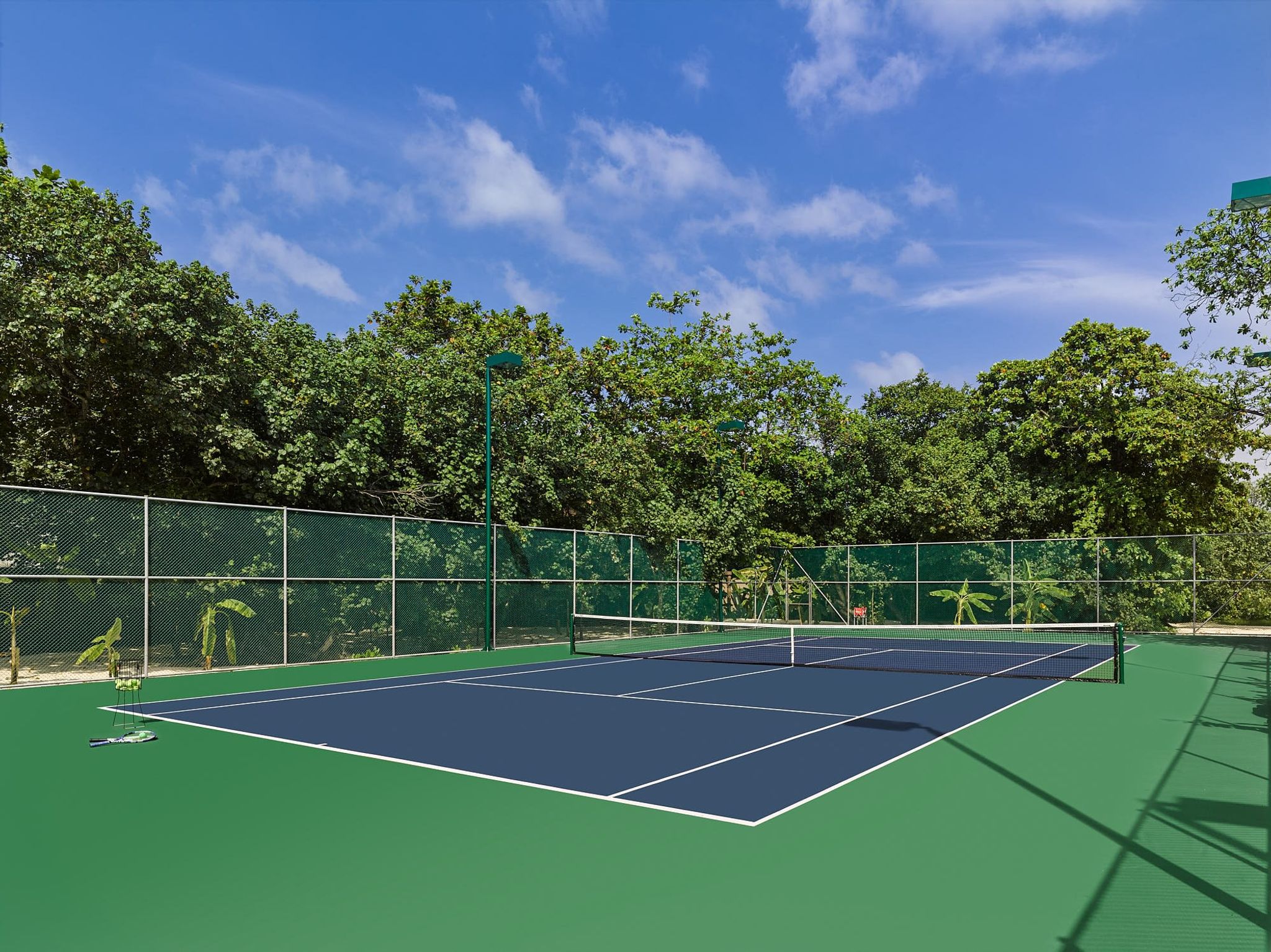 quadra de tenis - quadra esportiva - quadra de esportes - atividades esportivas