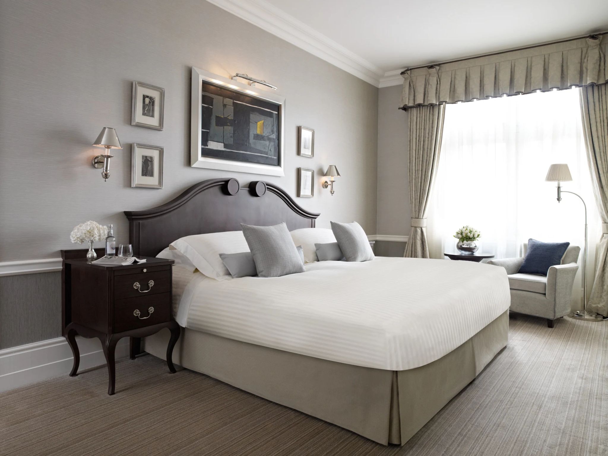 Carlos Suite carlos suite - suite de alto padrao - suite com detalhes classicos