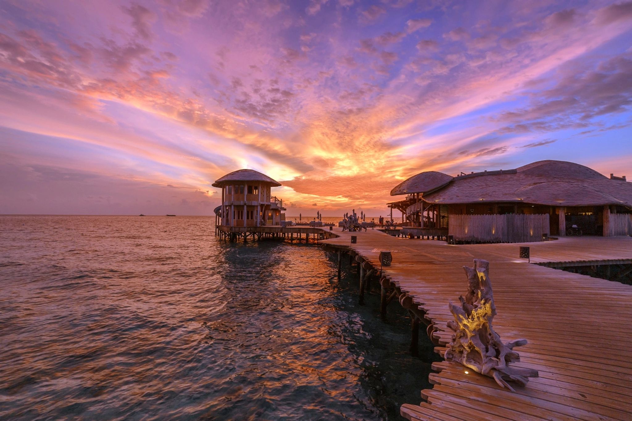 Out of the Blue  jantar por do sol - resort de luxo maldivas - soneva fushi restaurante