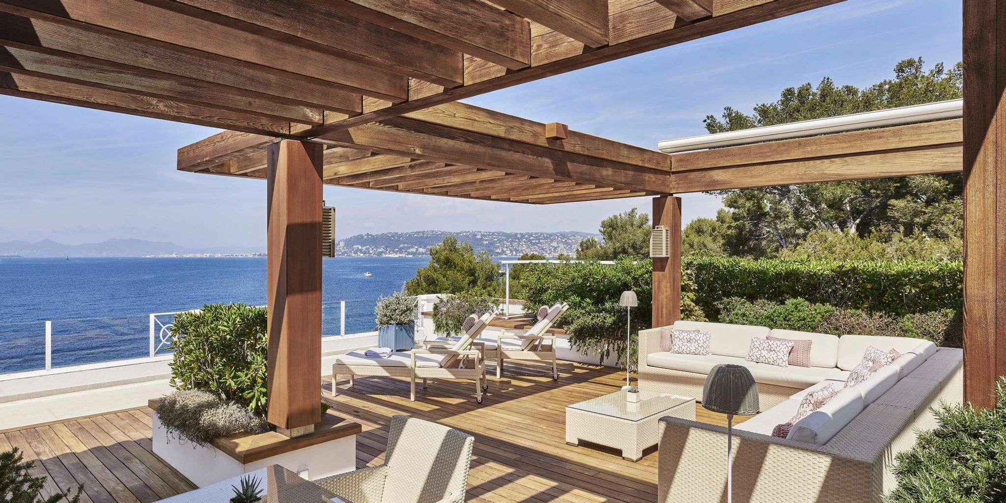 Eden-Roc Suite terraço privativo - terraço vista mar - suite de luxo - vista panoramica do mar