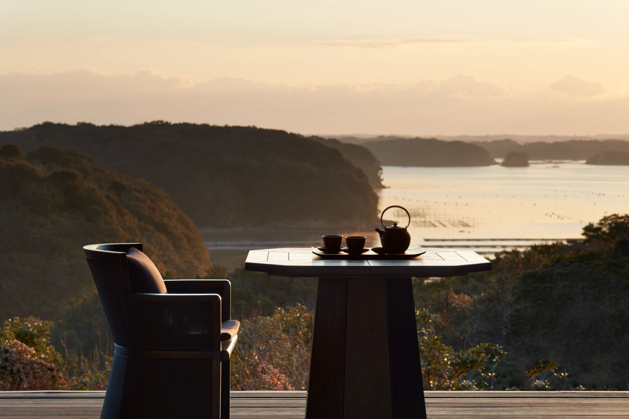 Sora Suite cafe na varanda – varanda privativa – quarto com vista