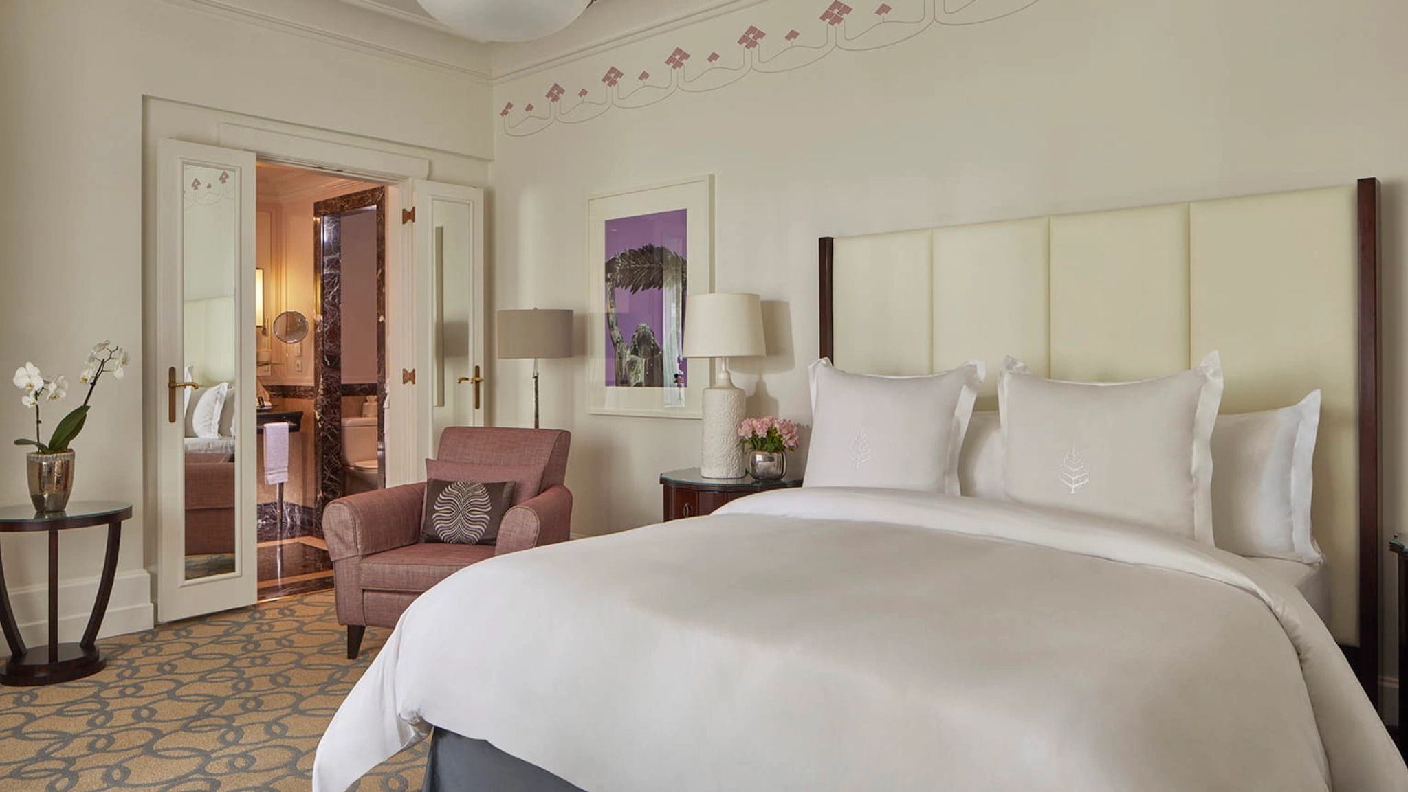 cama king - quarto casal - quarto de luxo - quarto de hotel