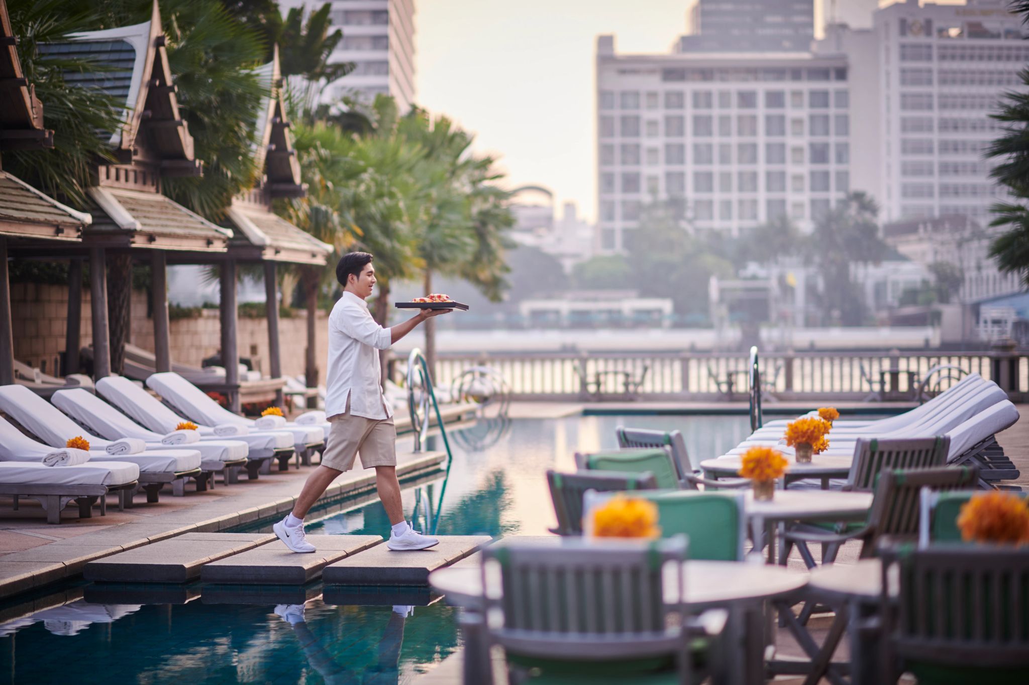 restaurante beira piscina - peninsula pool bar – bar da piscina - refeiçao ao ar livre