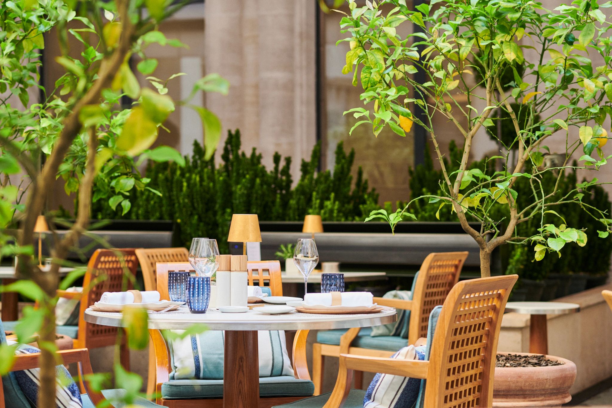 Café Jeanne cafe da manha no hotel - terraco gourmet - refeiçao ao ar livre