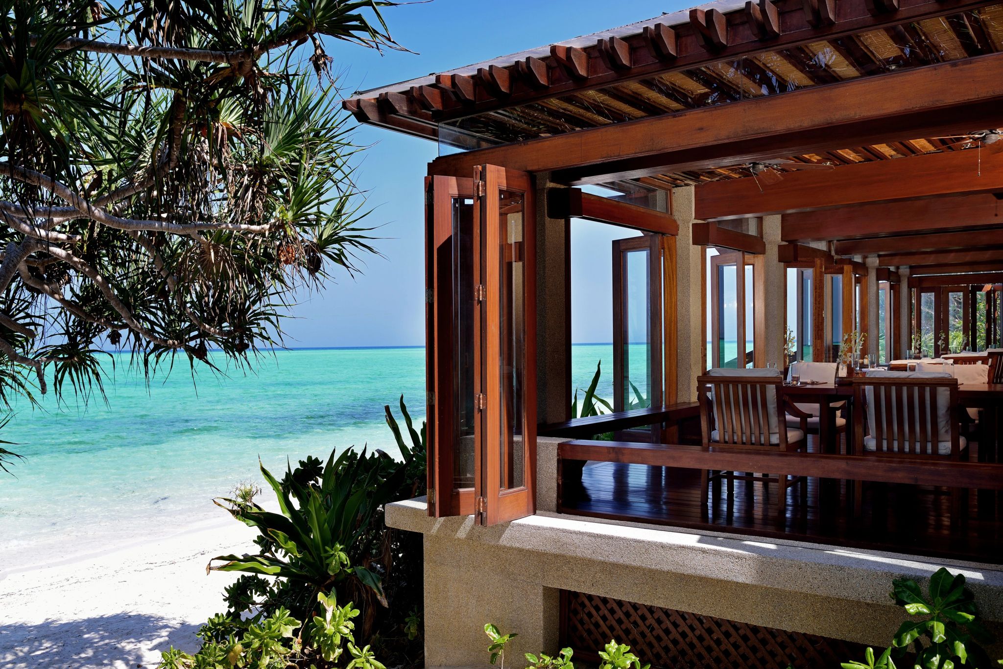 Restaurante The Lagoon Club alta gastronomia – frutos do mar – culinaria japonesa - restaurante vista mar